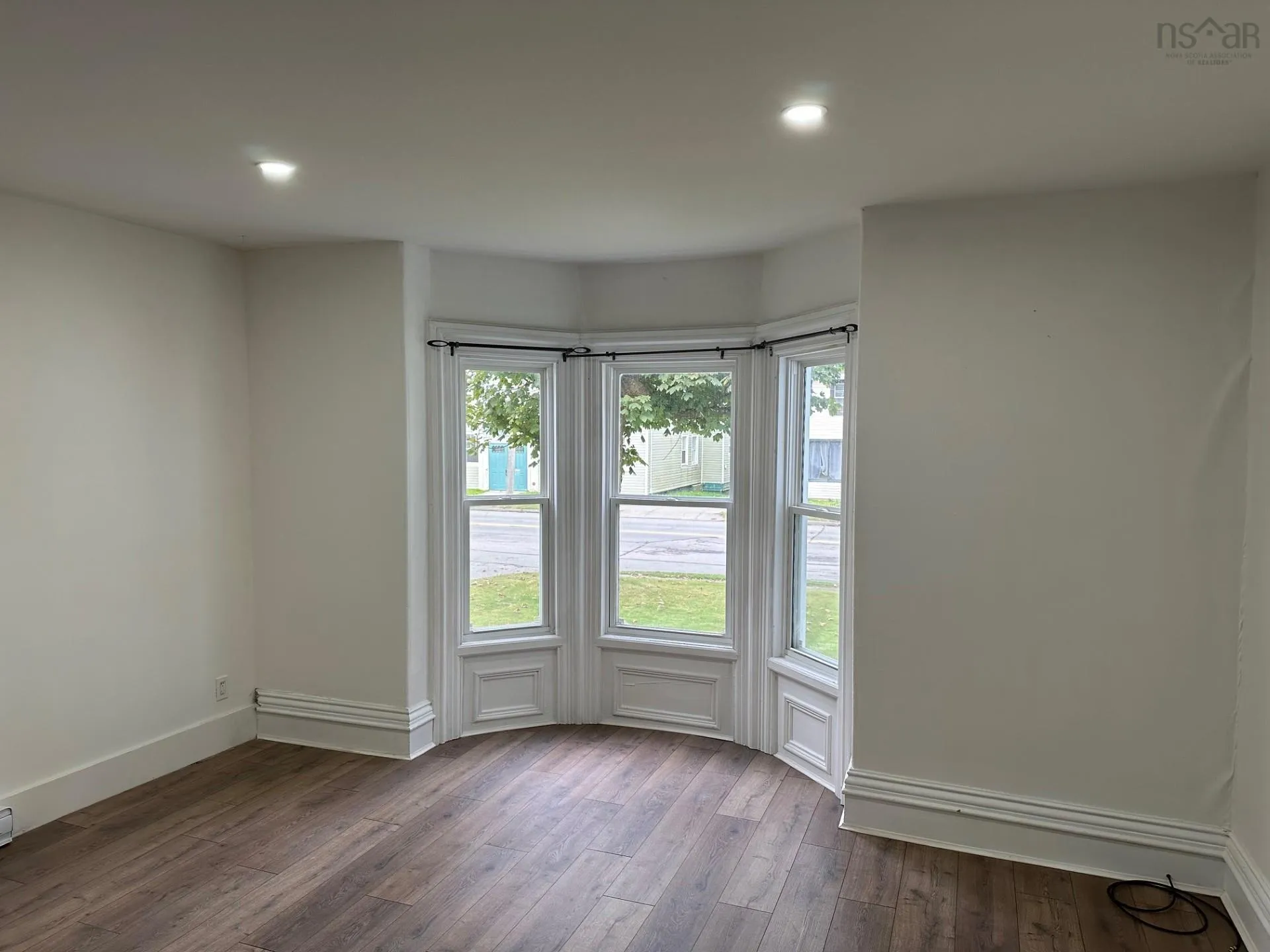 477-479 Main Street, Yarmouth, NS B5A 1H2, 5 Bedrooms Bedrooms, ,Residential Income,For Sale,Main,202520527