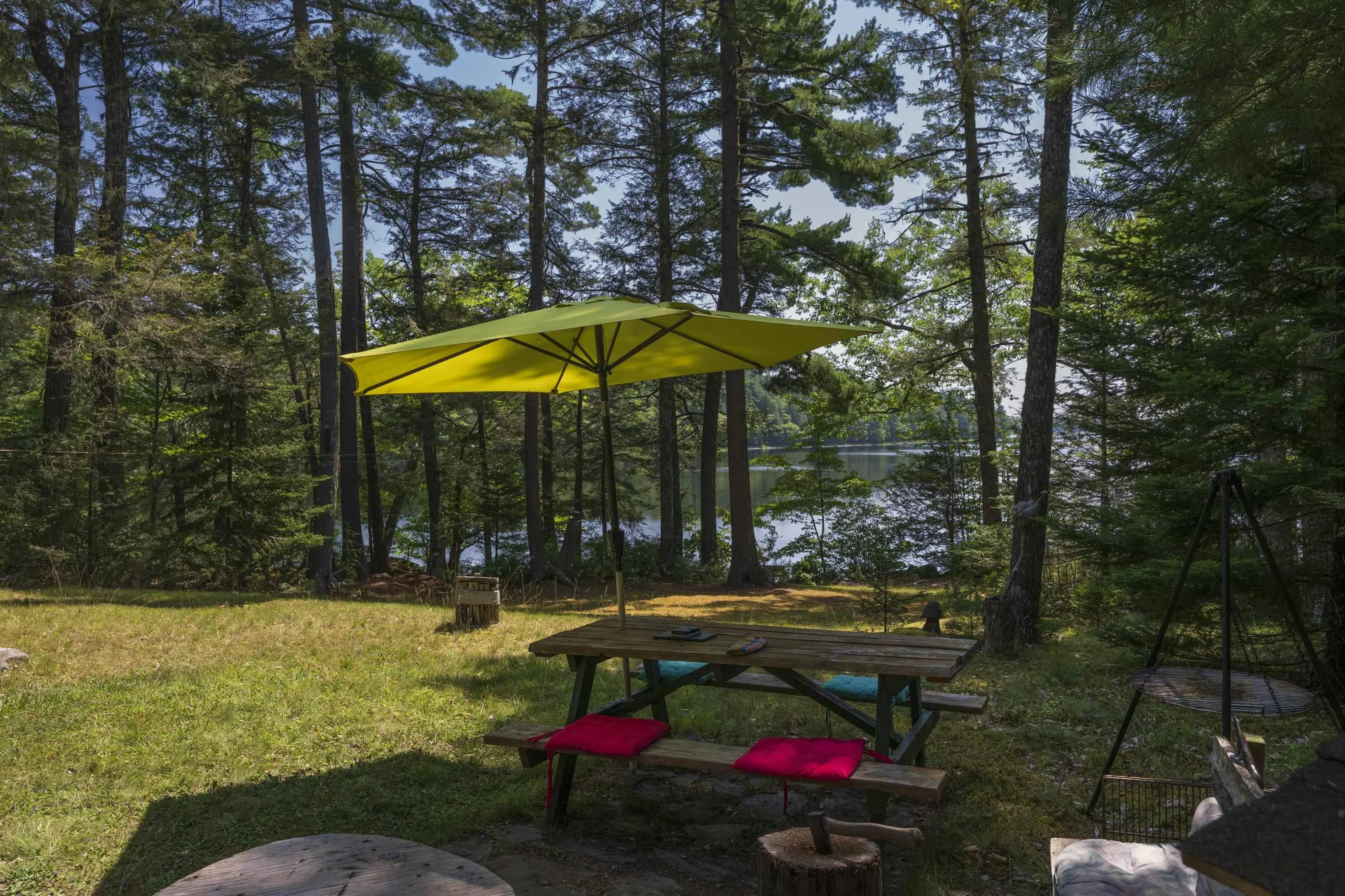 569 Peters Point Road, South Brookfield, NS B0T 1X0, 2 Bedrooms Bedrooms, ,1 BathroomBathrooms,Residential,For Sale,Peters Point,202519342