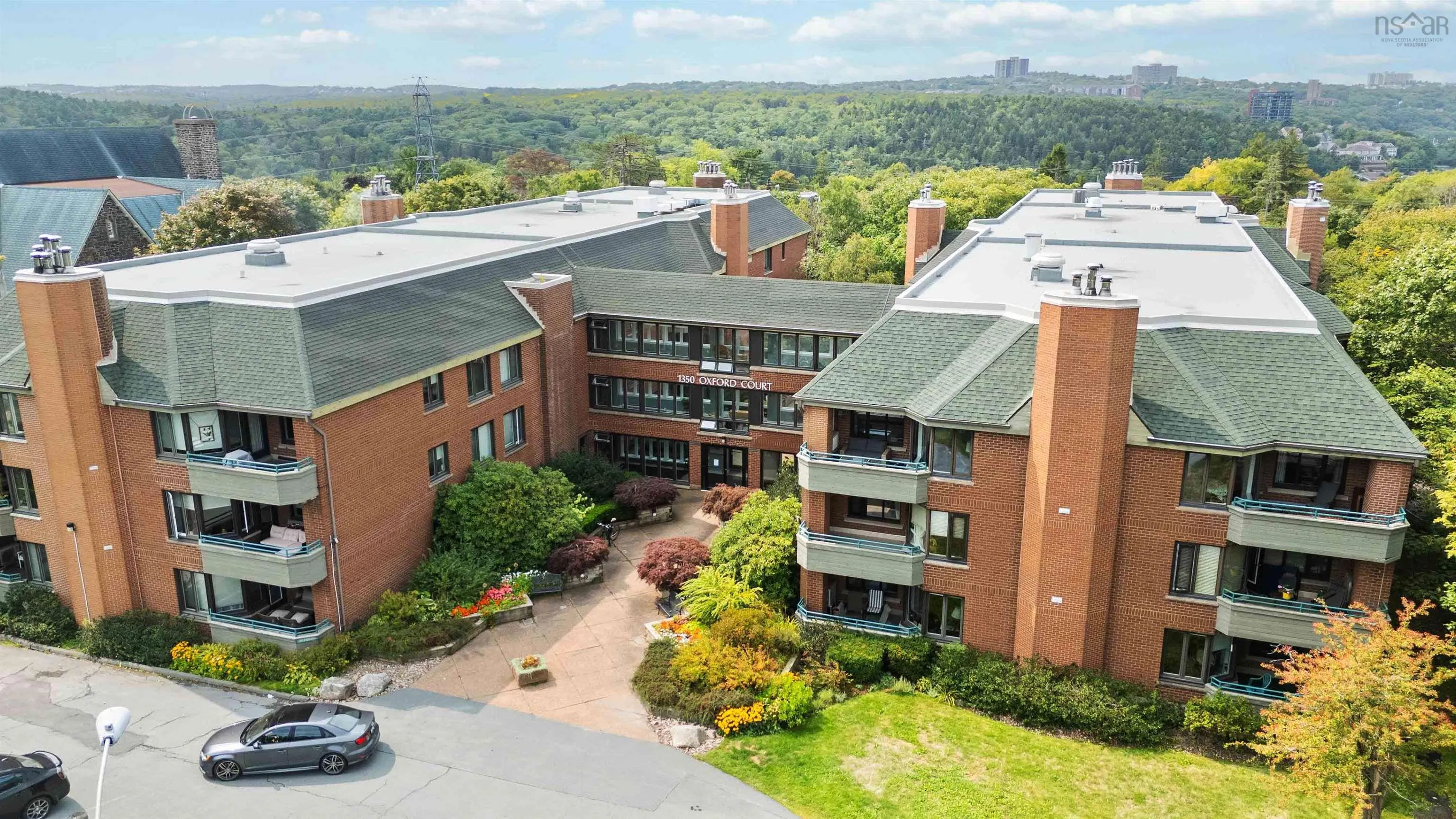 305-1350 Oxford Street, Halifax, NS B3H 3Y8, 2 Bedrooms Bedrooms, ,2 BathroomsBathrooms,Residential,For Sale,Oxford,202522625