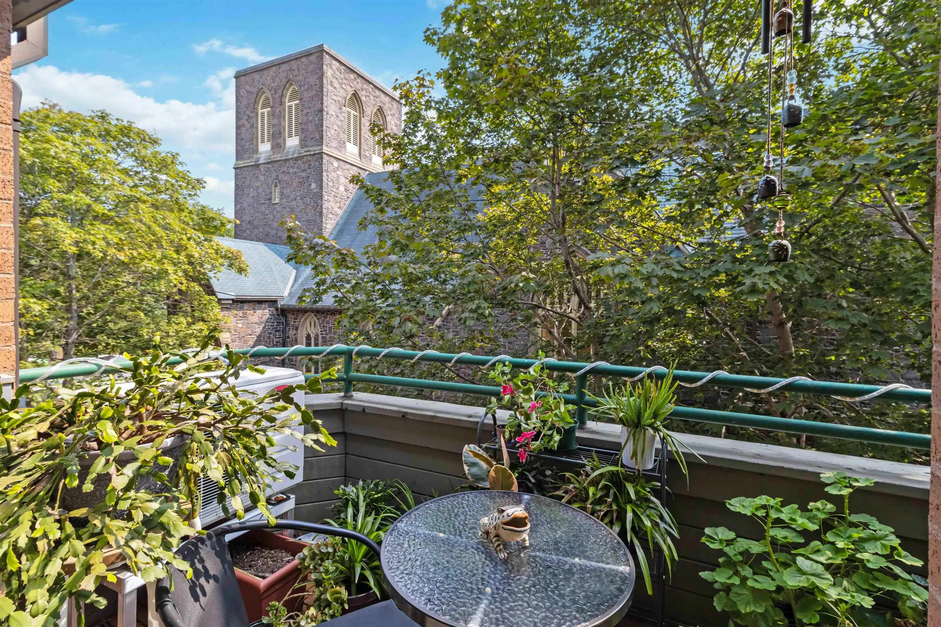 305-1350 Oxford Street, Halifax, NS B3H 3Y8, 2 Bedrooms Bedrooms, ,2 BathroomsBathrooms,Residential,For Sale,Oxford,202522625