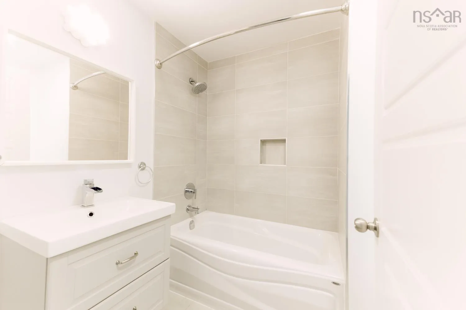 113 Rosedale Avenue, Halifax, NS B3N 2P6, 3 Bedrooms Bedrooms, ,3 BathroomsBathrooms,Residential,For Sale,Rosedale,202512101