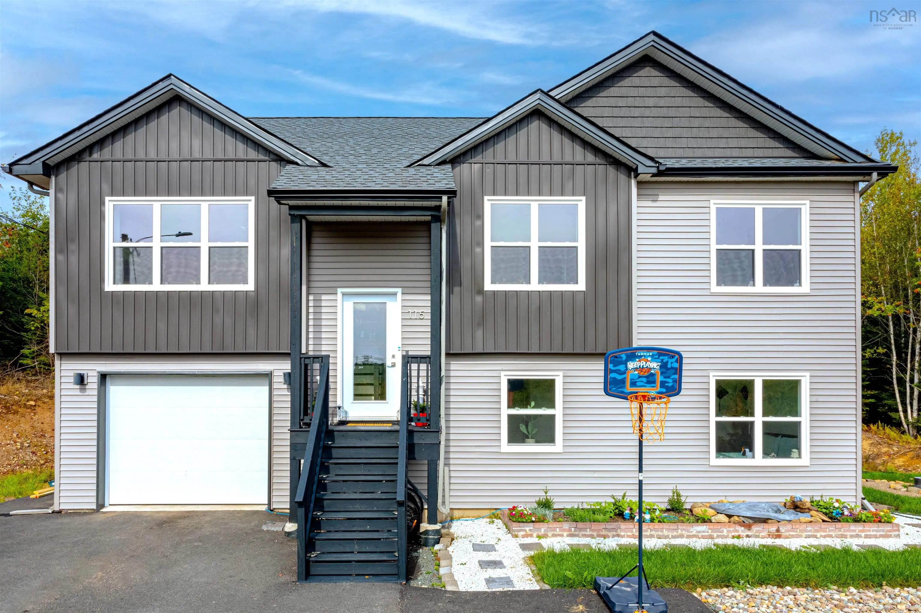 115 Lindforest Court, Middle Sackville Ns B4e 3j2, 4 Bedrooms Bedrooms, ,3 BathroomsBathrooms,Residential,For Sale,Lindforest,202507193
