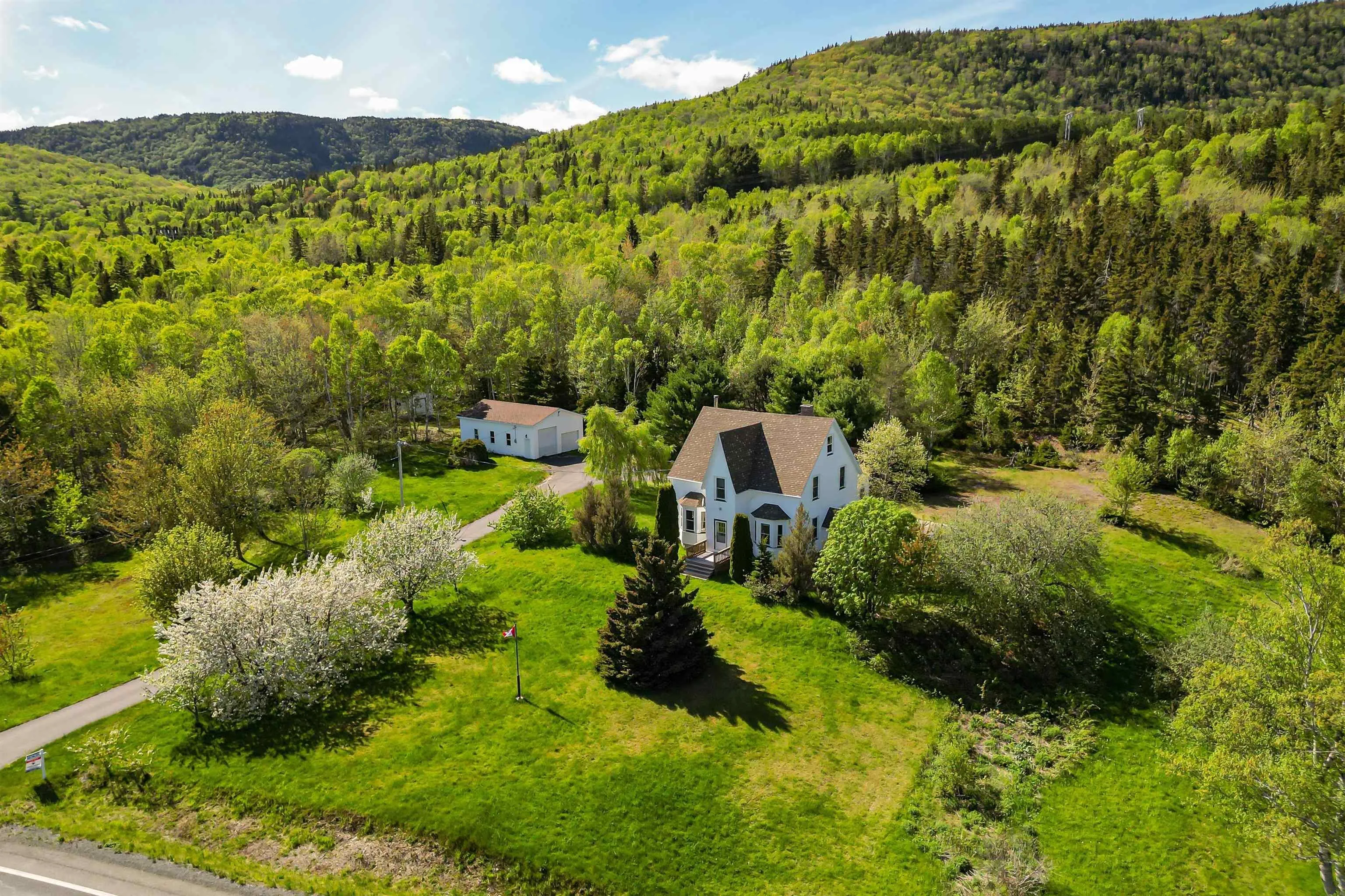 45832 Cabot Trail, Indian Brook Ns B0c 1h0, 6 Bedrooms Bedrooms, ,3 BathroomsBathrooms,Residential,For Sale,Cabot,202509783