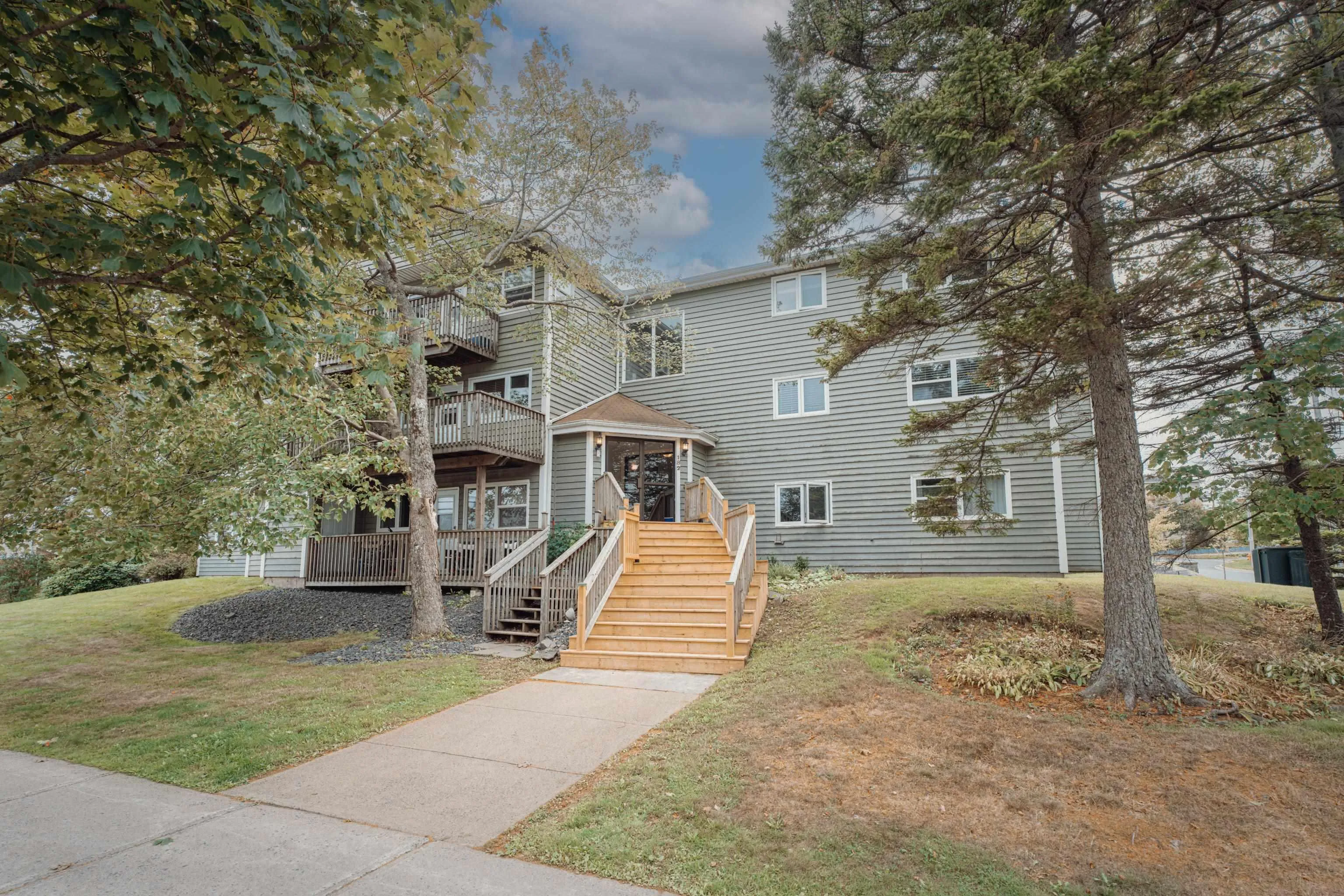 204-182 Farnham Gate Road, Halifax, NS B3M 4C4, 2 Bedrooms Bedrooms, ,1 BathroomBathrooms,Residential,For Sale,Farnham Gate,202523917