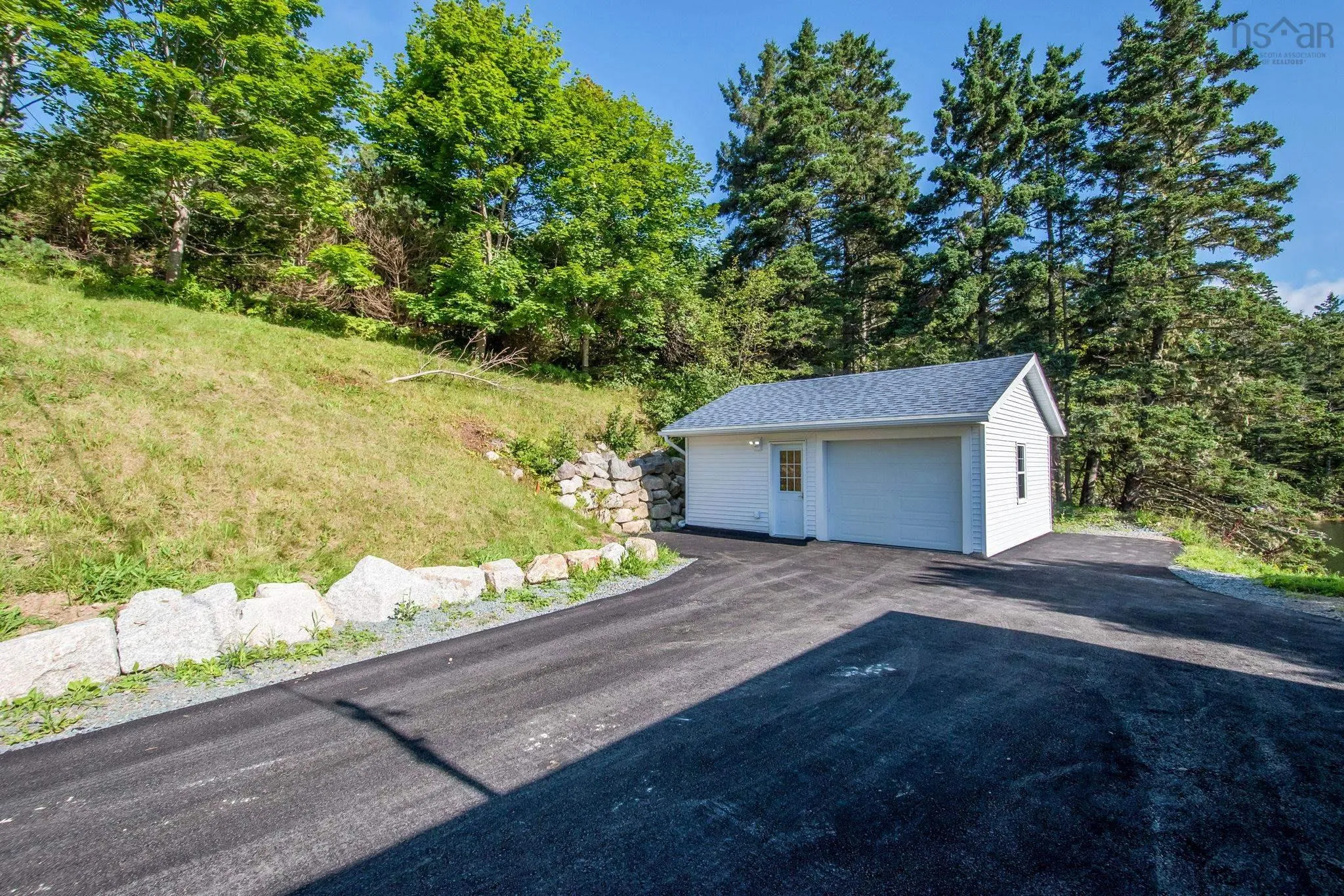 146 Redmonds Road, Seabright Ns B3z 3c4, 2 Bedrooms Bedrooms, ,1 BathroomBathrooms,Residential,For Sale,Redmonds,202420635