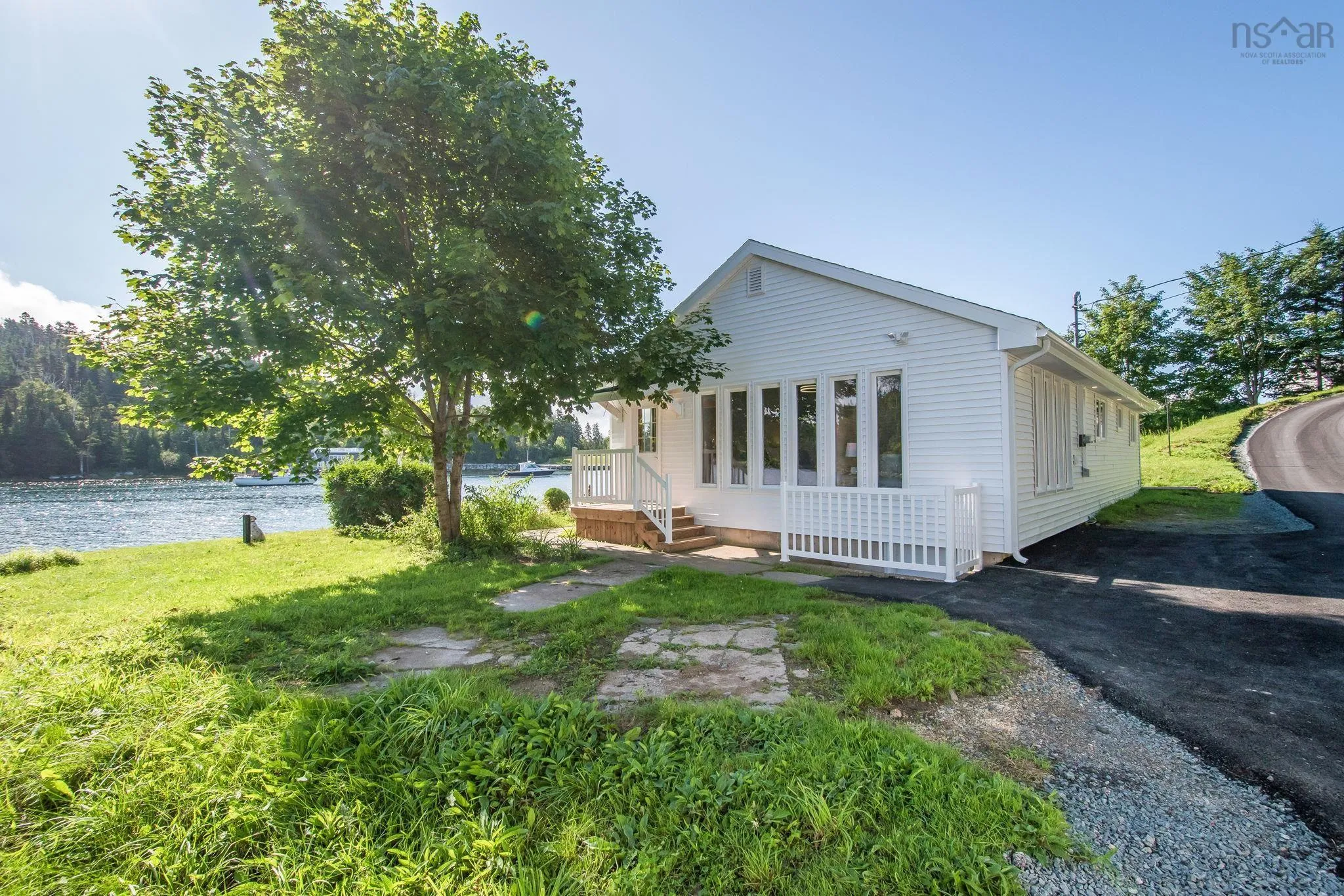 146 Redmonds Road, Seabright Ns B3z 3c4, 2 Bedrooms Bedrooms, ,1 BathroomBathrooms,Residential,For Sale,Redmonds,202420635
