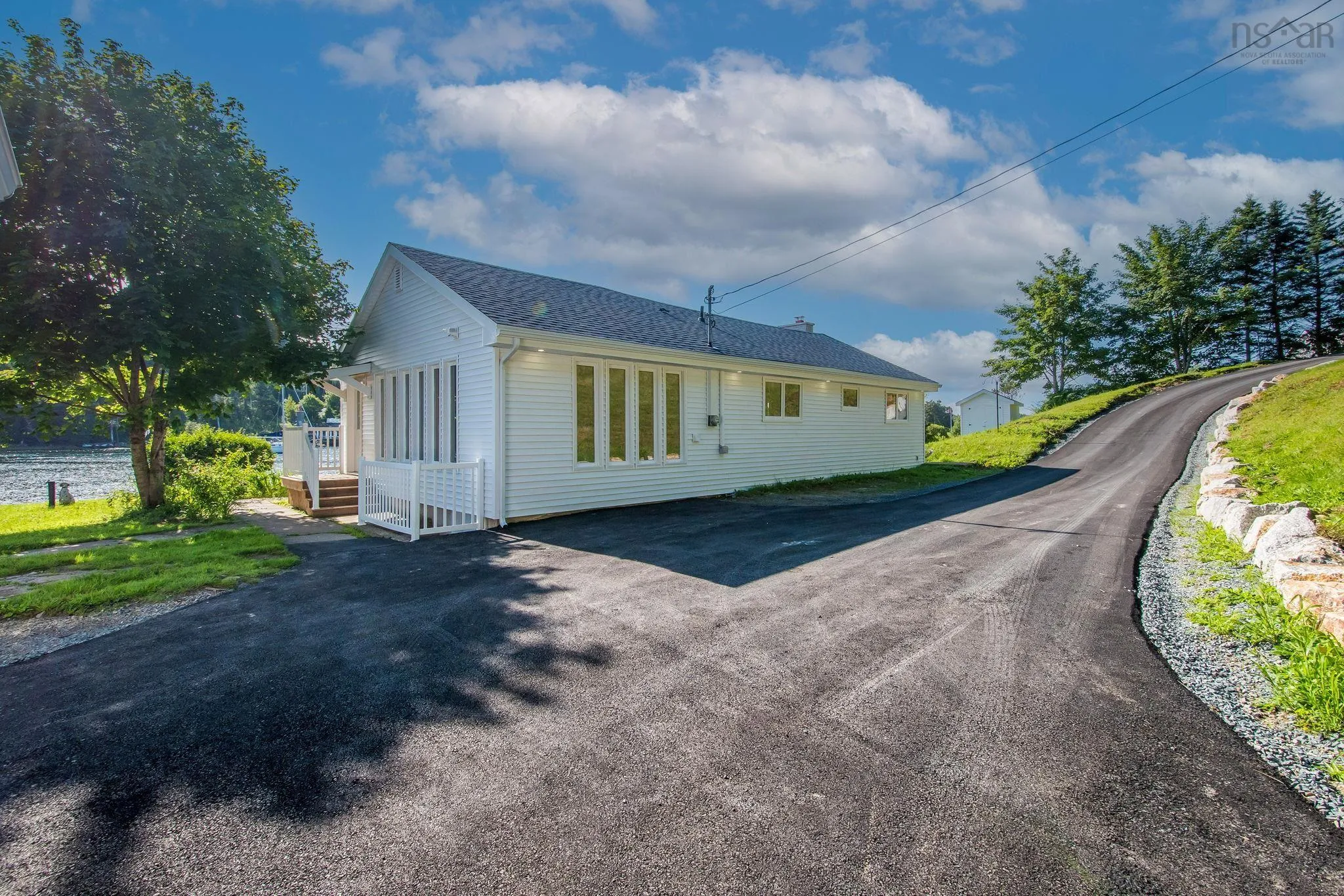 146 Redmonds Road, Seabright Ns B3z 3c4, 2 Bedrooms Bedrooms, ,1 BathroomBathrooms,Residential,For Sale,Redmonds,202420635