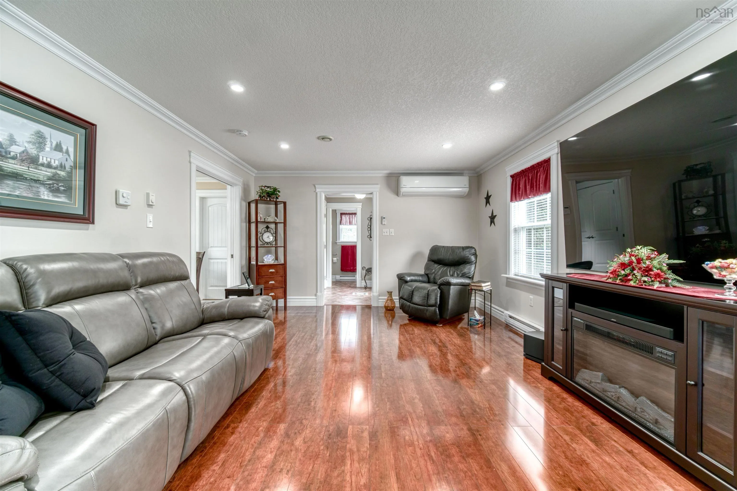 2989 And 2091 Lovett Road, Coldbrook, NS B0P 1J0, 4 Bedrooms Bedrooms, ,3 BathroomsBathrooms,Residential,For Sale,Lovett Road,202516446