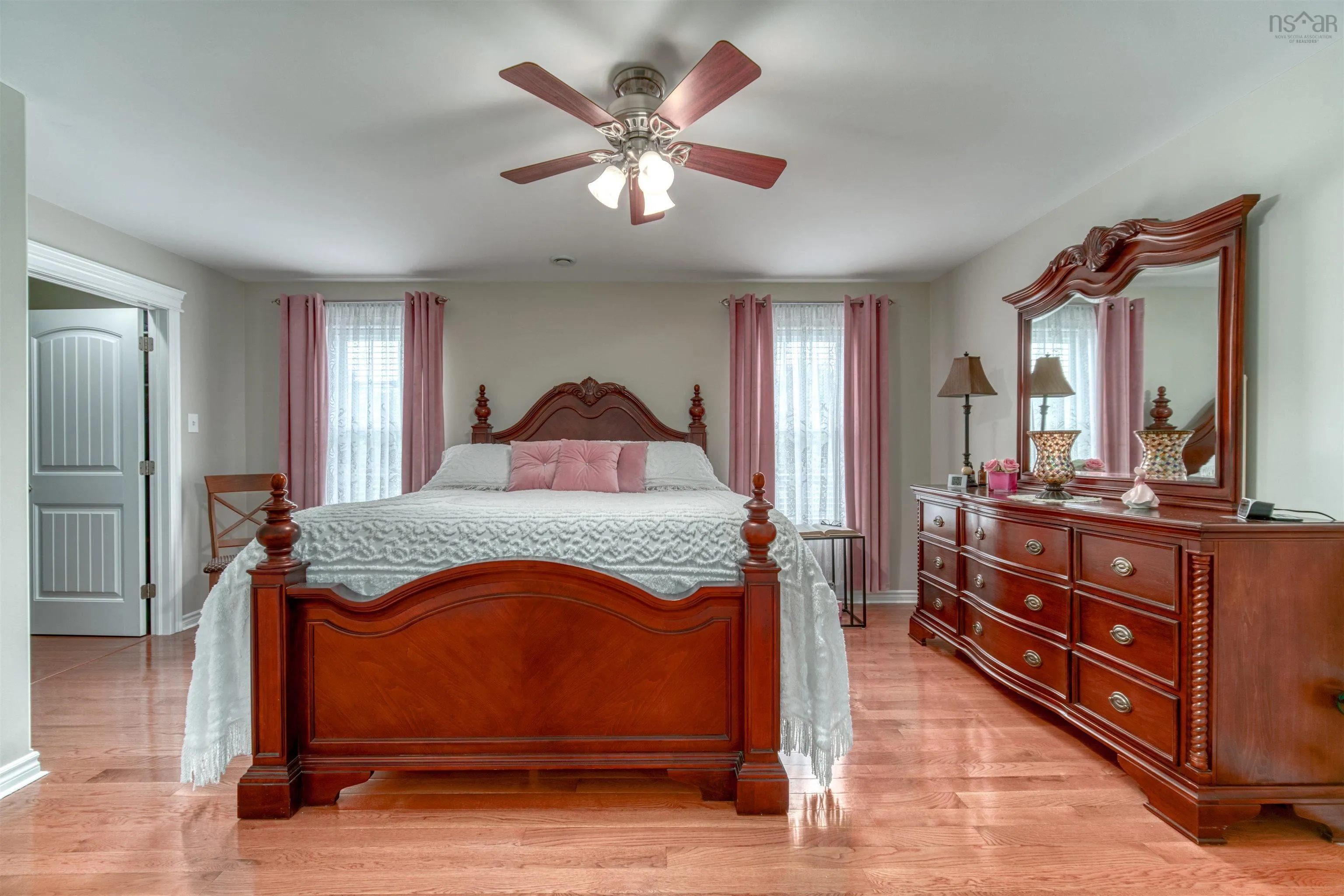 2989 And 2091 Lovett Road, Coldbrook, NS B0P 1J0, 4 Bedrooms Bedrooms, ,3 BathroomsBathrooms,Residential,For Sale,Lovett Road,202516446