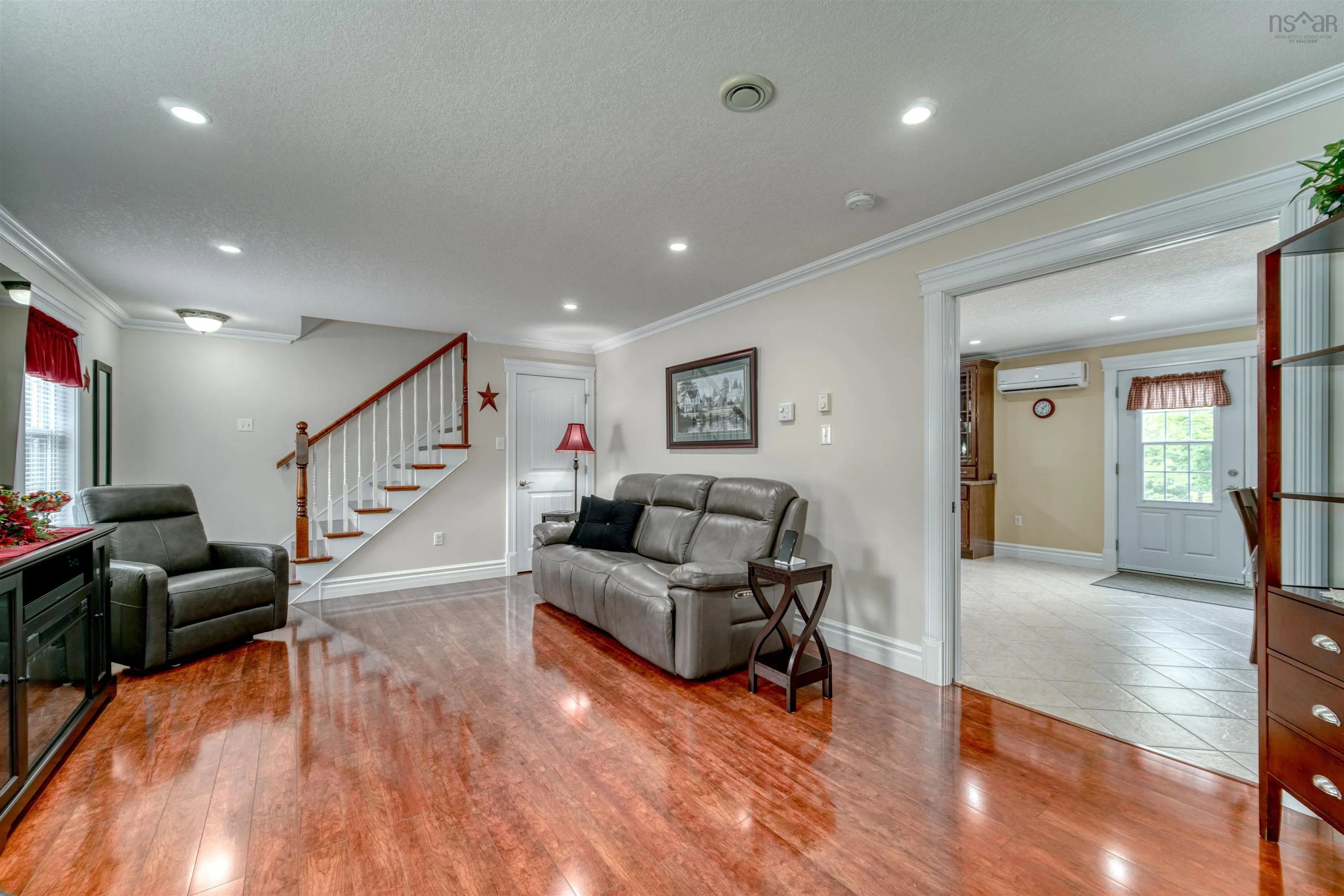 2989 And 2091 Lovett Road, Coldbrook, NS B0P 1J0, 4 Bedrooms Bedrooms, ,3 BathroomsBathrooms,Residential,For Sale,Lovett Road,202516446