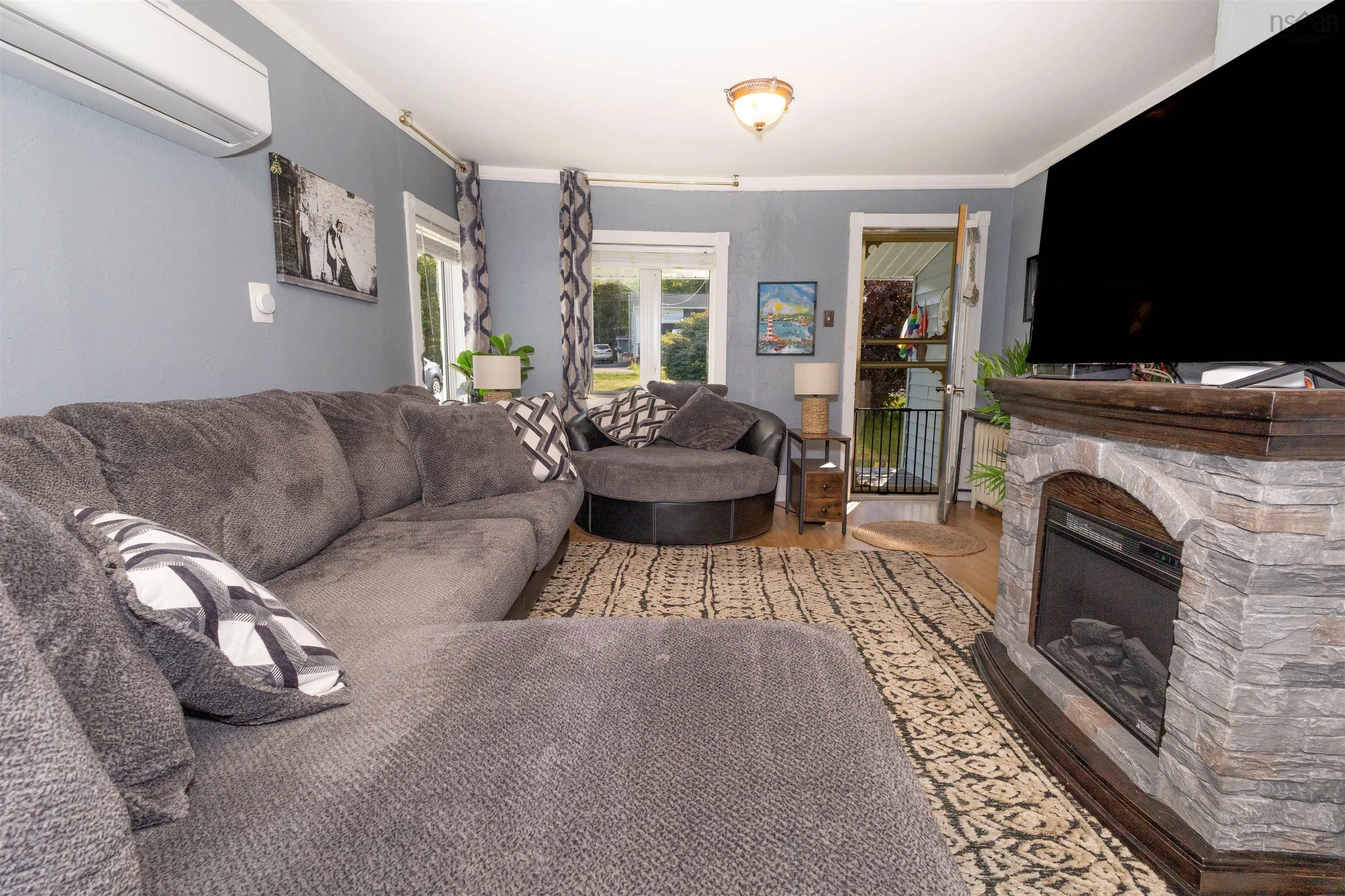 248 Main Street, Florence, NS B1Y 1K7, 2 Bedrooms Bedrooms, ,1 BathroomBathrooms,Residential,For Sale,Main,202521991