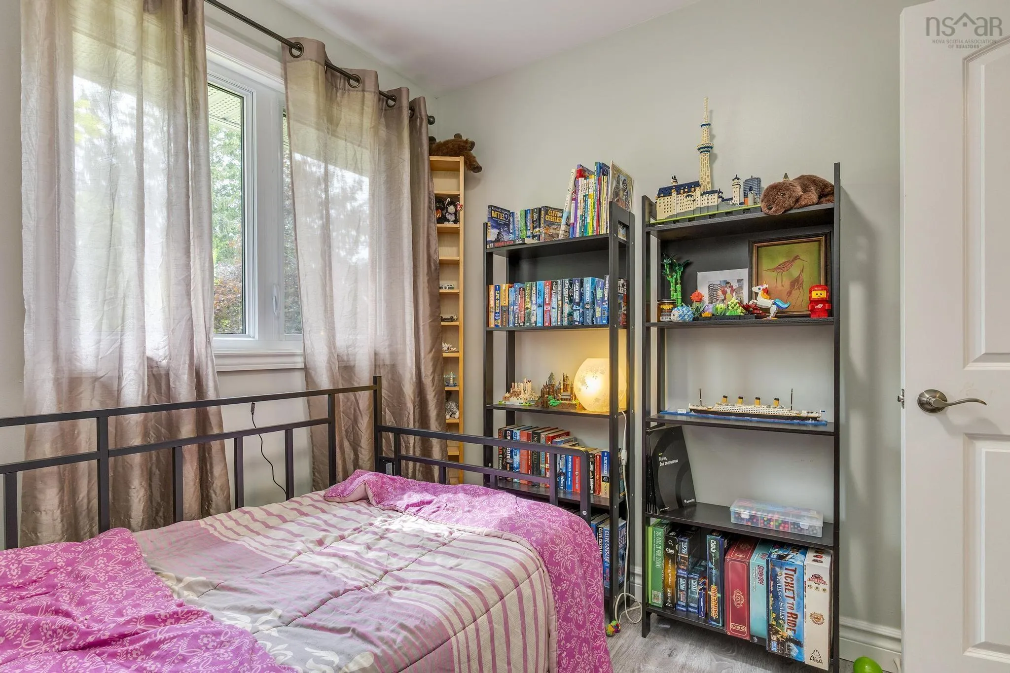 38 Ashgrove Drive, Colby, NS B3V 1G6, 3 Bedrooms Bedrooms, ,2 BathroomsBathrooms,Residential,For Sale,Ashgrove,202522112