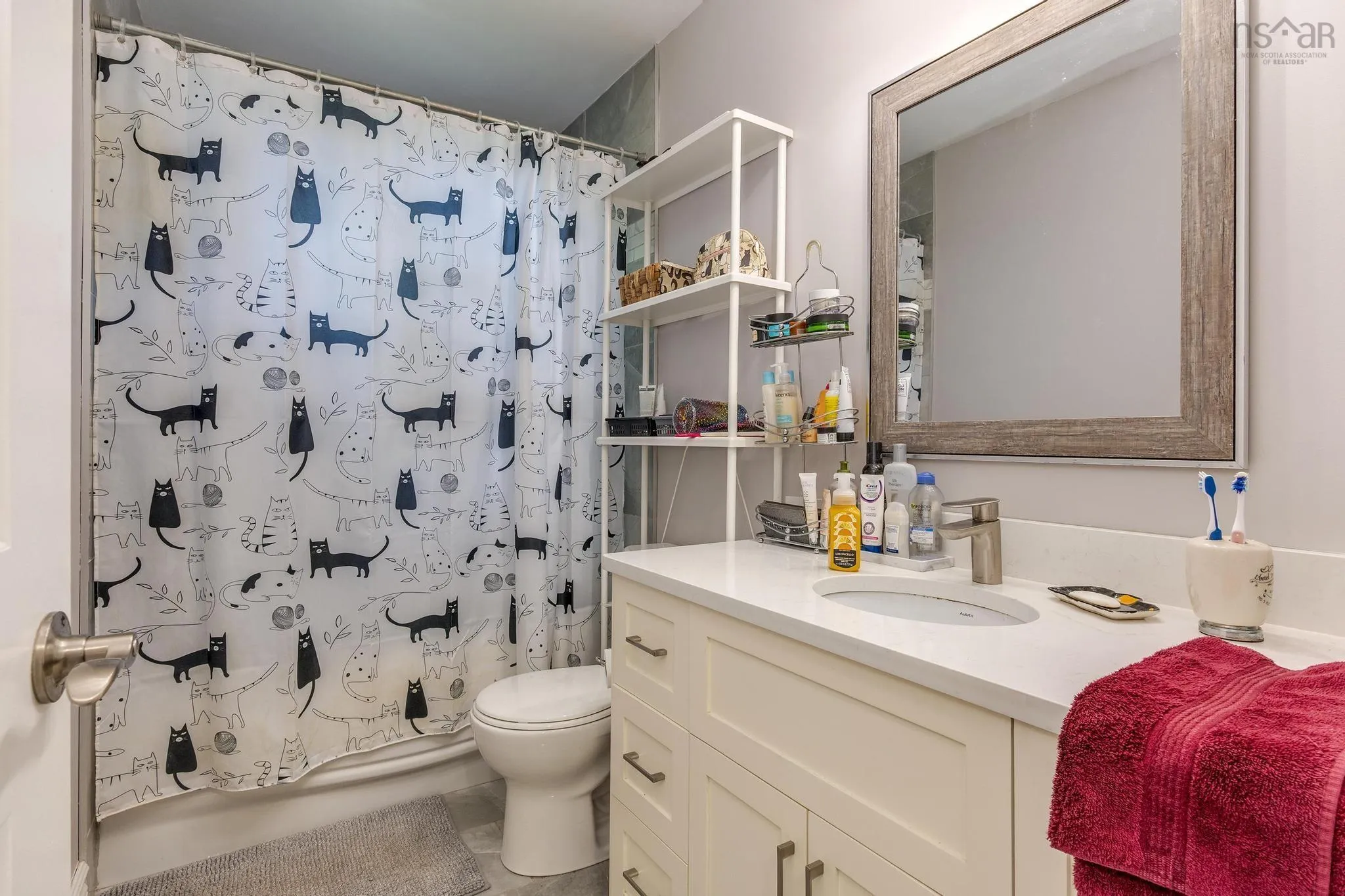38 Ashgrove Drive, Colby, NS B3V 1G6, 3 Bedrooms Bedrooms, ,2 BathroomsBathrooms,Residential,For Sale,Ashgrove,202522112