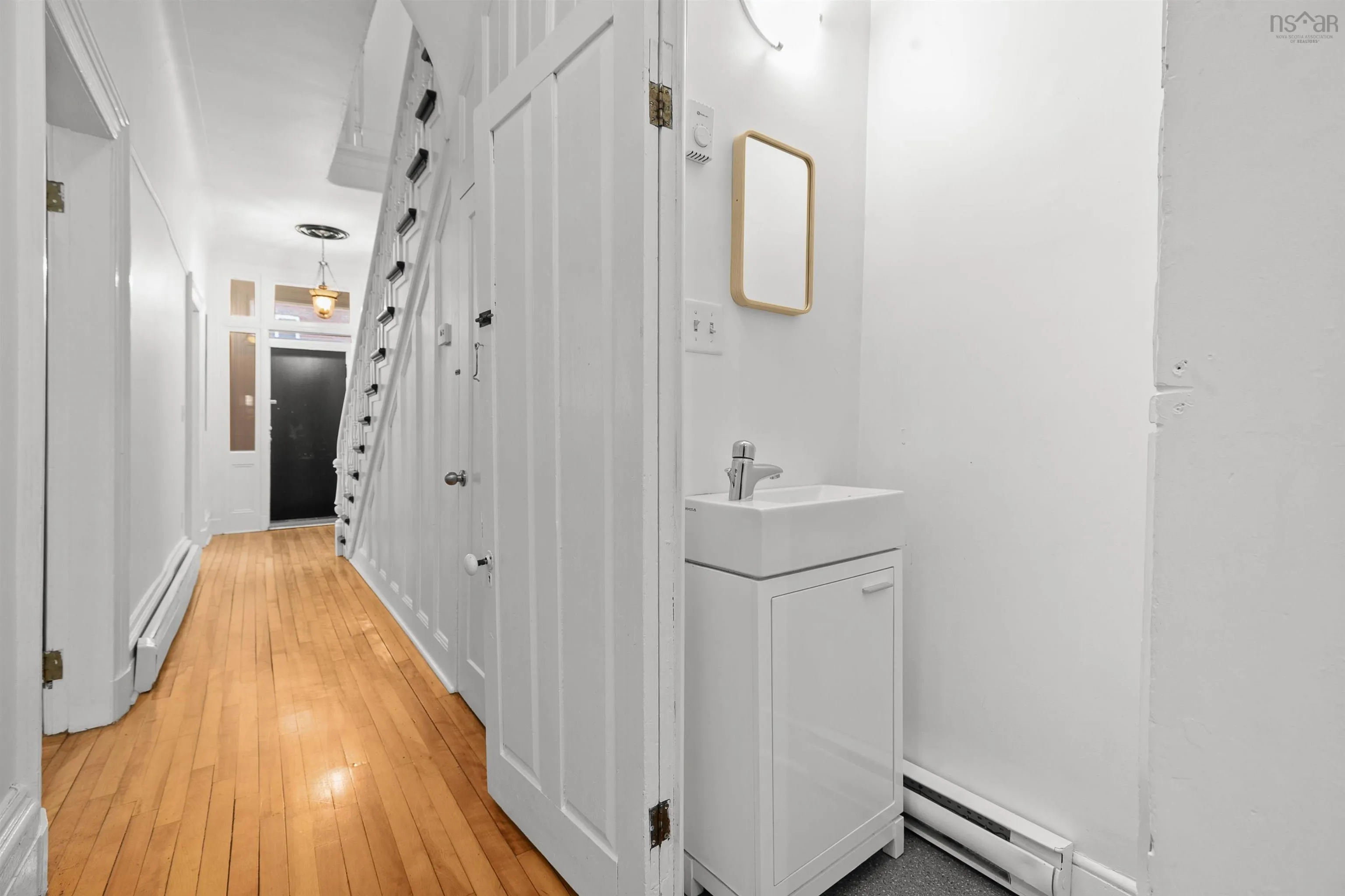 1056 Lucknow Street, Halifax, NS B3H 2T5, 4 Bedrooms Bedrooms, ,3 BathroomsBathrooms,Residential,For Sale,Lucknow,202523828