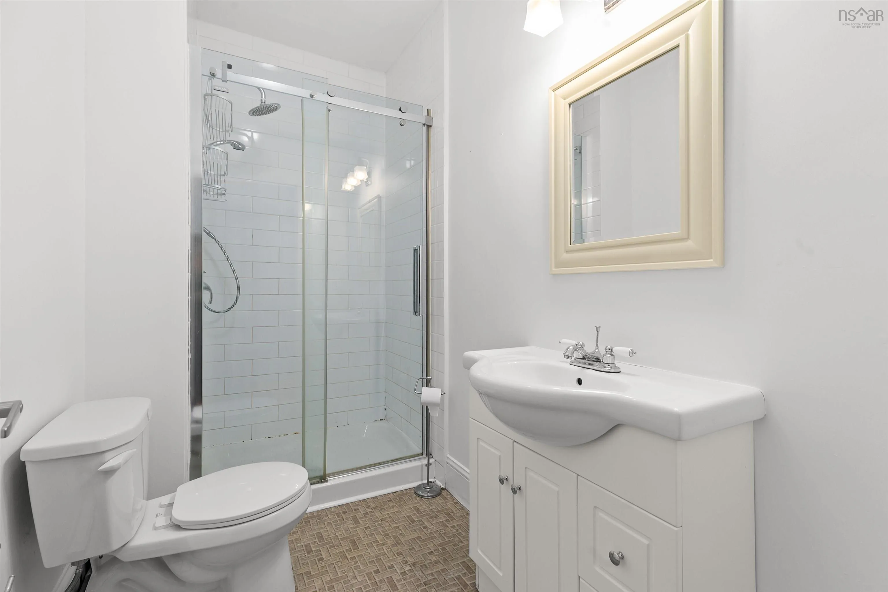 1056 Lucknow Street, Halifax, NS B3H 2T5, 4 Bedrooms Bedrooms, ,3 BathroomsBathrooms,Residential,For Sale,Lucknow,202523828