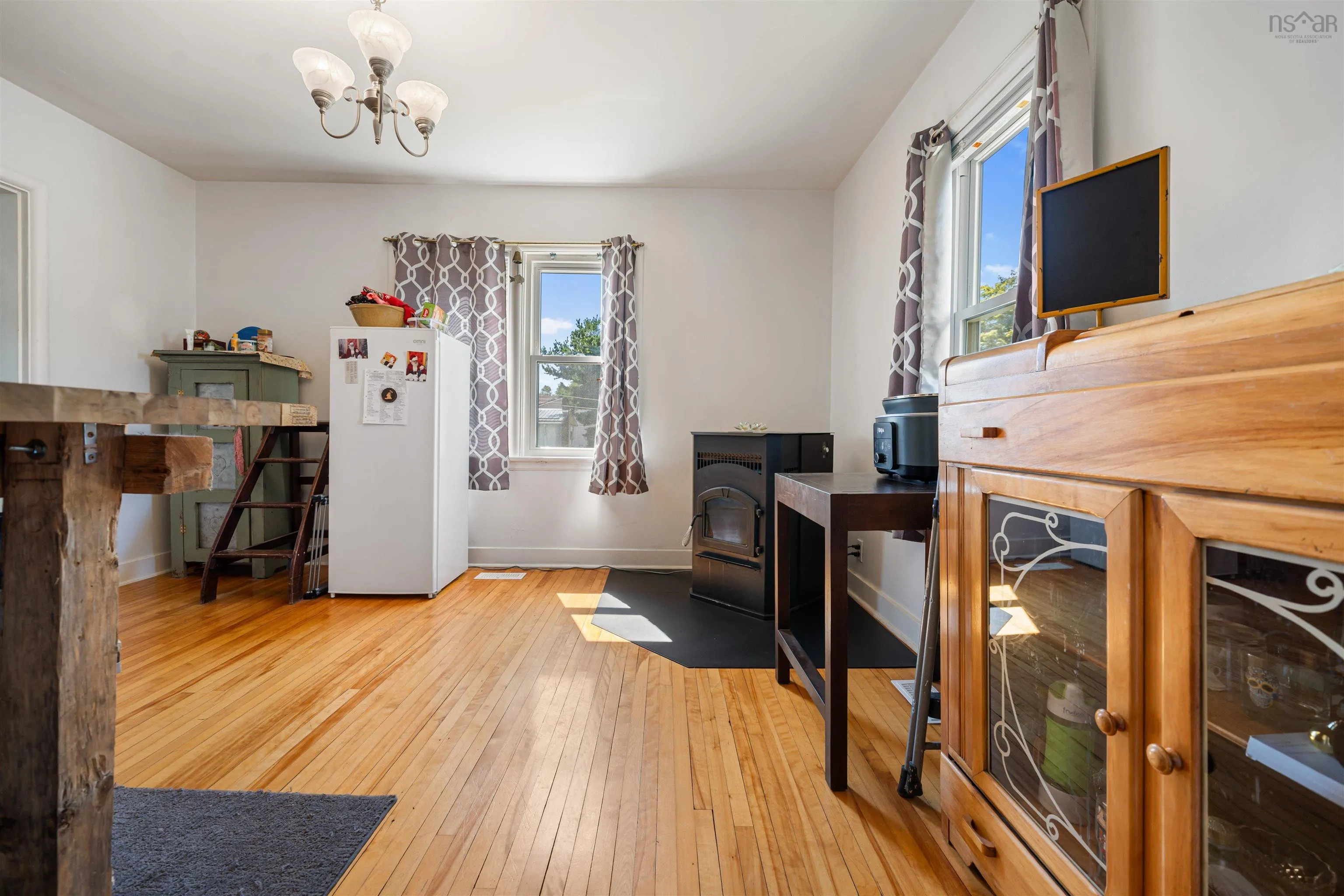 46 Lockhart Avenue, Truro, NS B2N 5P7, 3 Bedrooms Bedrooms, ,1 BathroomBathrooms,Residential,For Sale,Lockhart,202521507