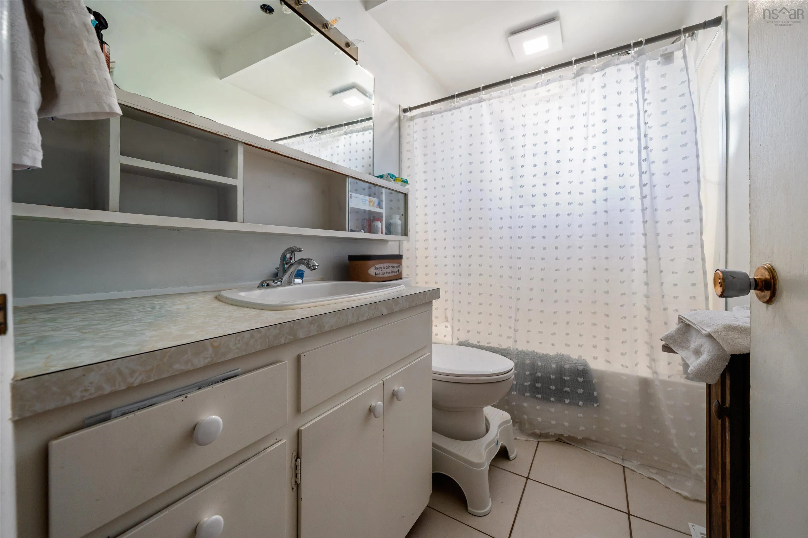 46 Lockhart Avenue, Truro, NS B2N 5P7, 3 Bedrooms Bedrooms, ,1 BathroomBathrooms,Residential,For Sale,Lockhart,202521507