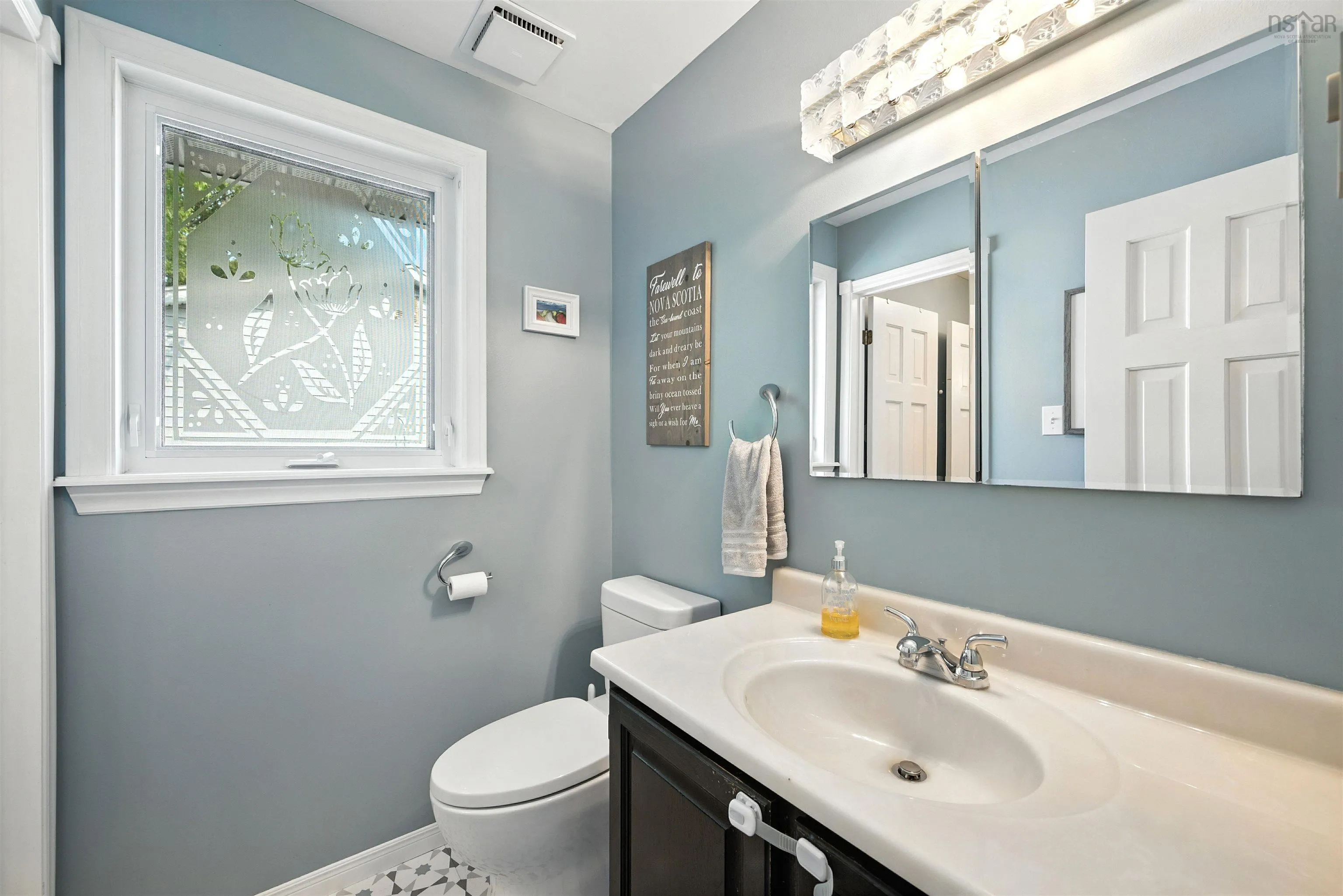 37 Montebello Drive, Dartmouth, NS B2X 2H1, 4 Bedrooms Bedrooms, ,3 BathroomsBathrooms,Residential,For Sale,Montebello,202520103