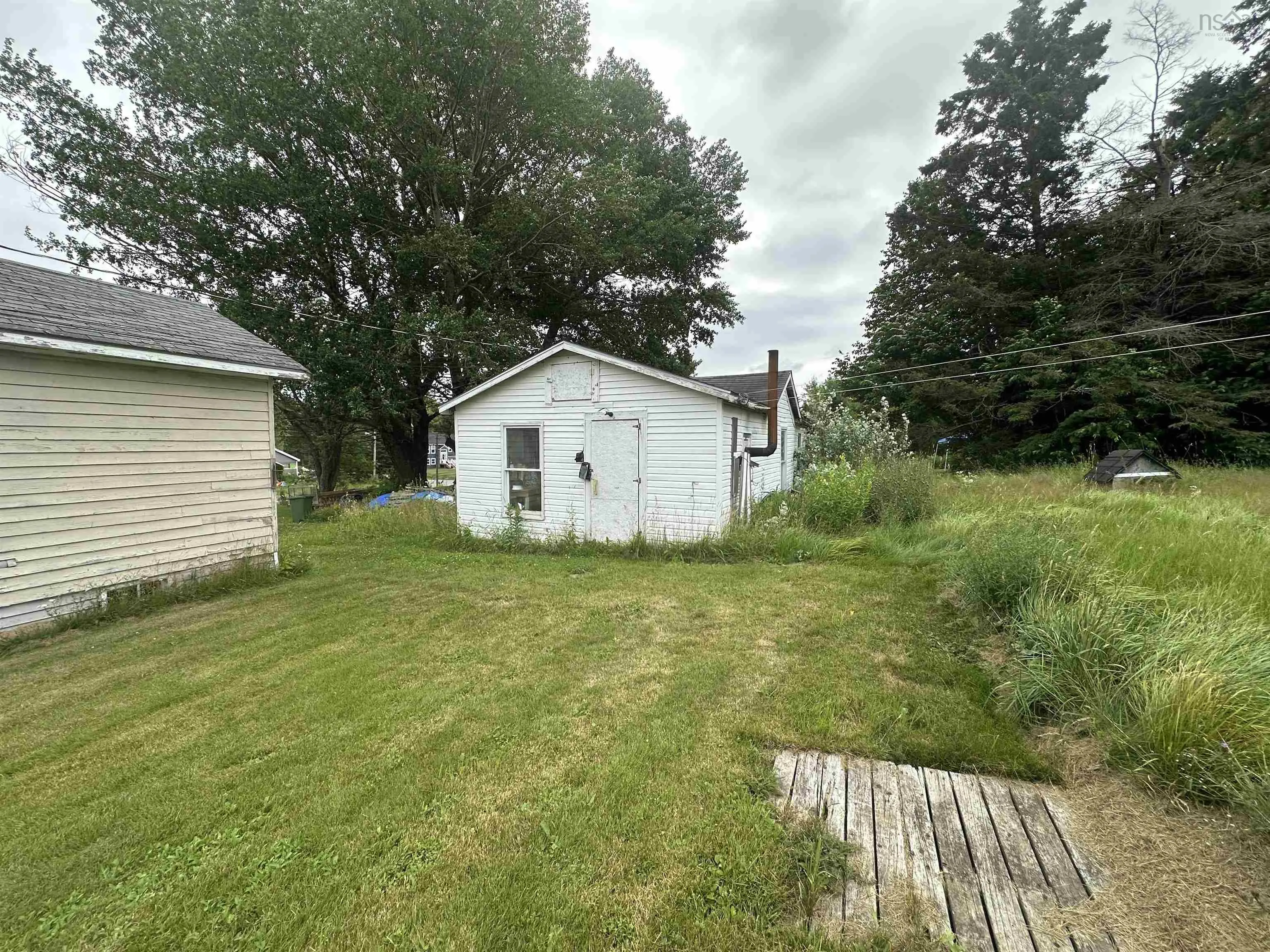 1372 Highway 1, Hants Border, NS B0P 1P0, 2 Bedrooms Bedrooms, ,1 BathroomBathrooms,Residential,For Sale,Highway 1,202523540