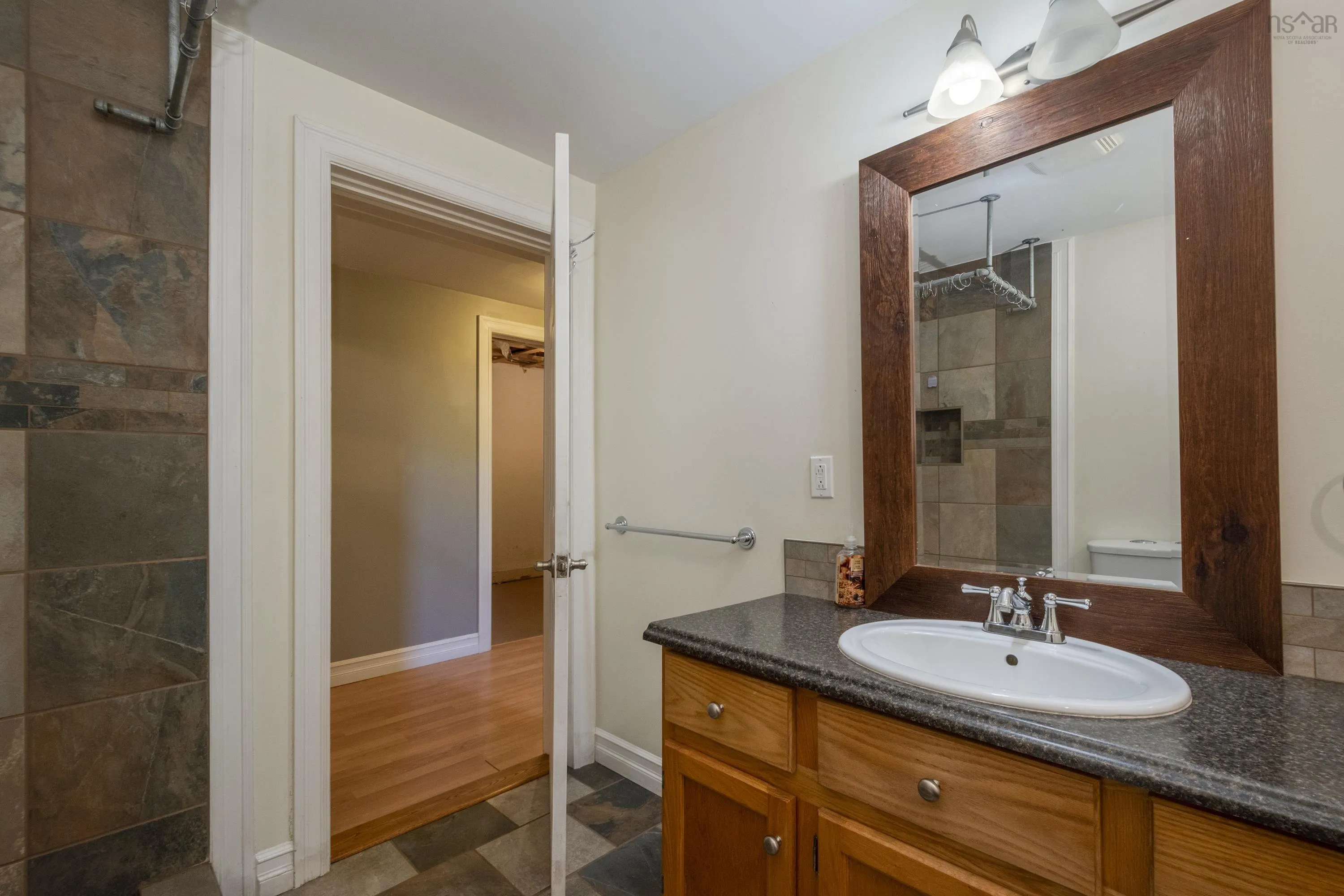 1627 Middle Road, Nictaux, NS B0S 1P0, 4 Bedrooms Bedrooms, ,2 BathroomsBathrooms,Residential,For Sale,Middle,202520273