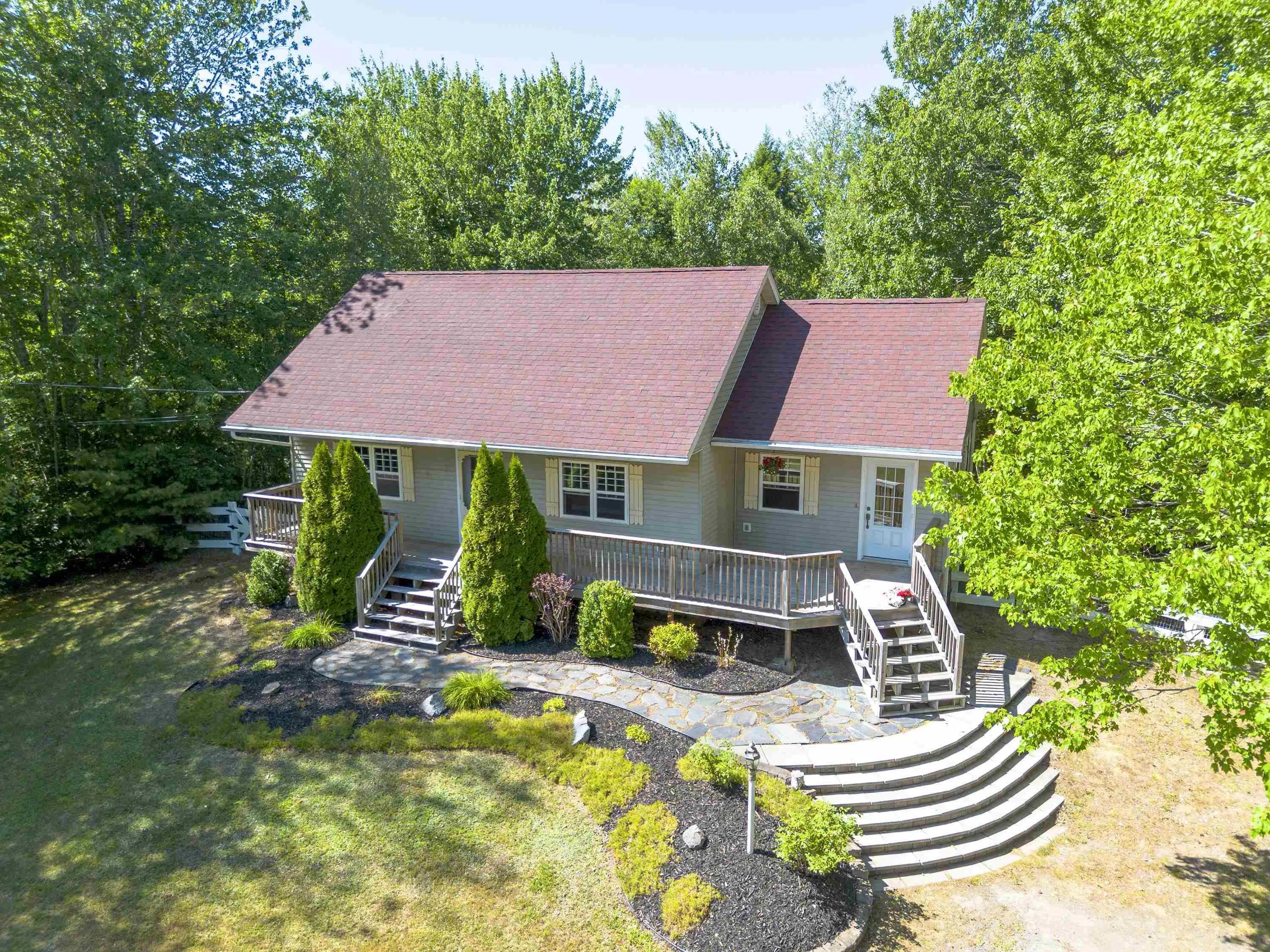 1627 Middle Road, Nictaux, NS B0S 1P0, 4 Bedrooms Bedrooms, ,2 BathroomsBathrooms,Residential,For Sale,Middle,202520273