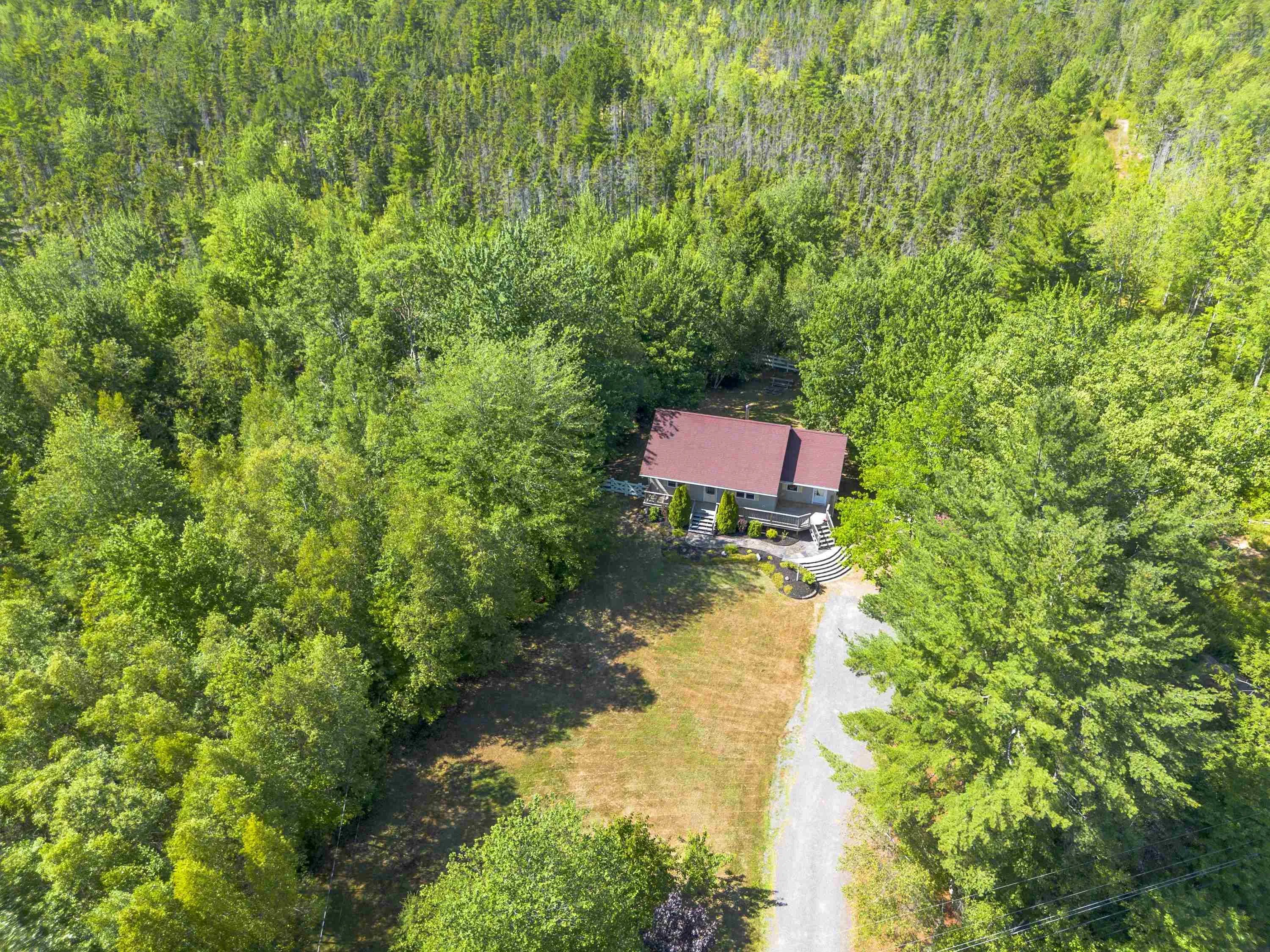 1627 Middle Road, Nictaux, NS B0S 1P0, 4 Bedrooms Bedrooms, ,2 BathroomsBathrooms,Residential,For Sale,Middle,202520273