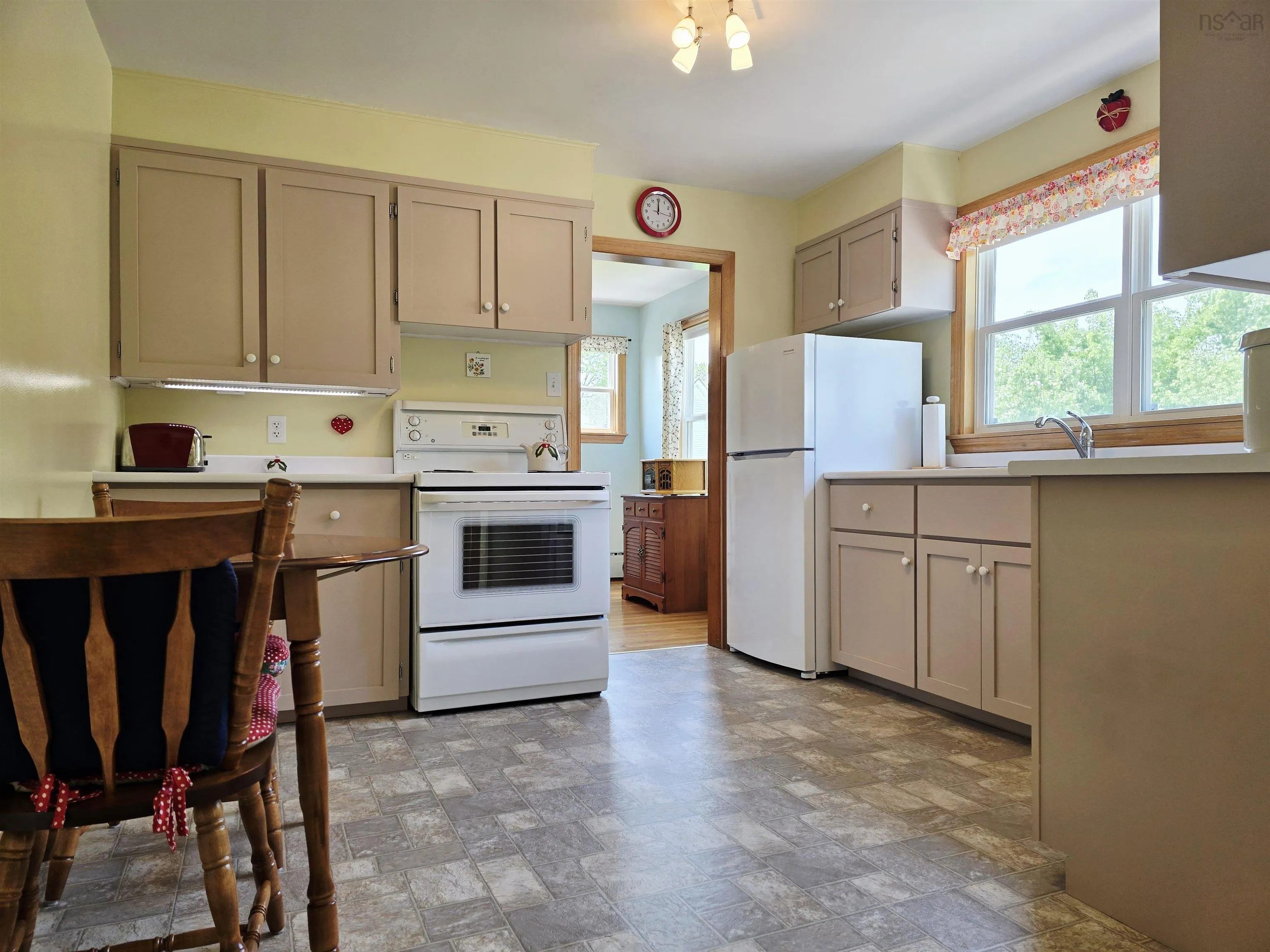 114 Sanborne Street, New Glasgow, NS B2H 1E6, 3 Bedrooms Bedrooms, ,1 BathroomBathrooms,Residential,For Sale,Sanborne,202520540