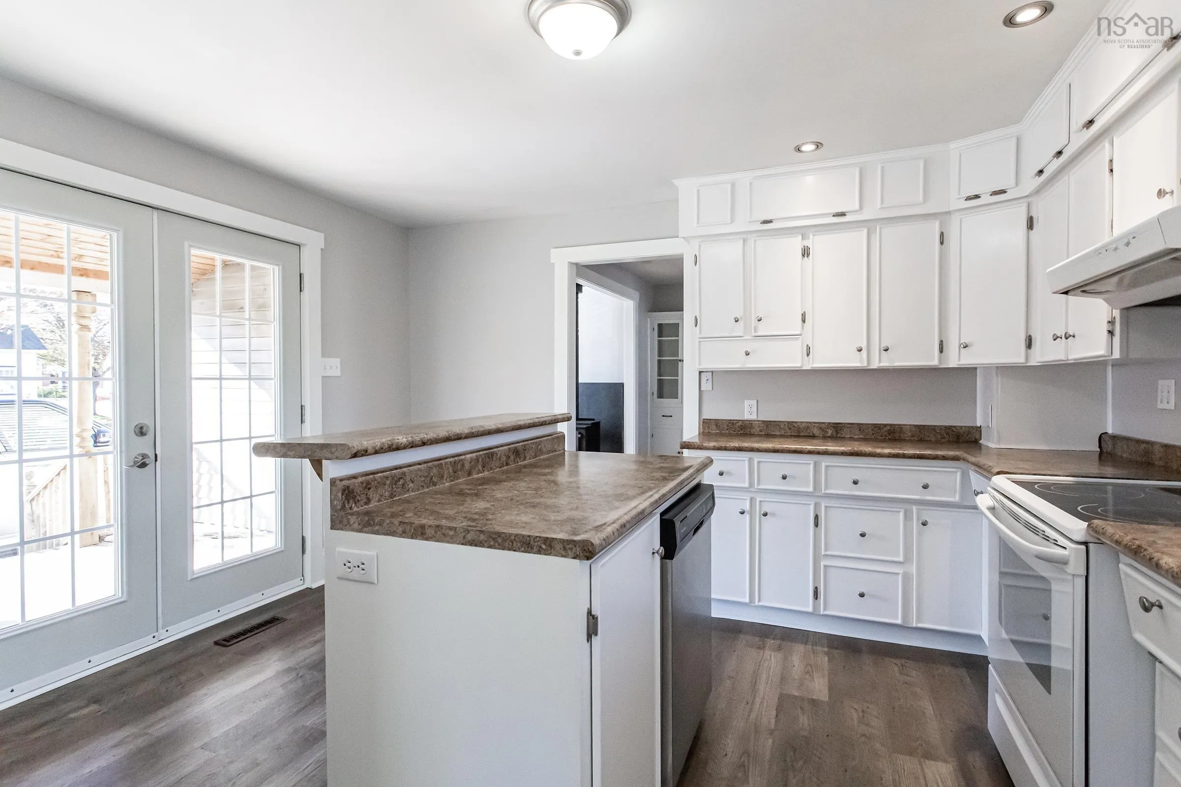 352 Main Street, Middleton, NS B0S 1P0, 3 Bedrooms Bedrooms, ,1 BathroomBathrooms,Residential,For Sale,Main,202524797
