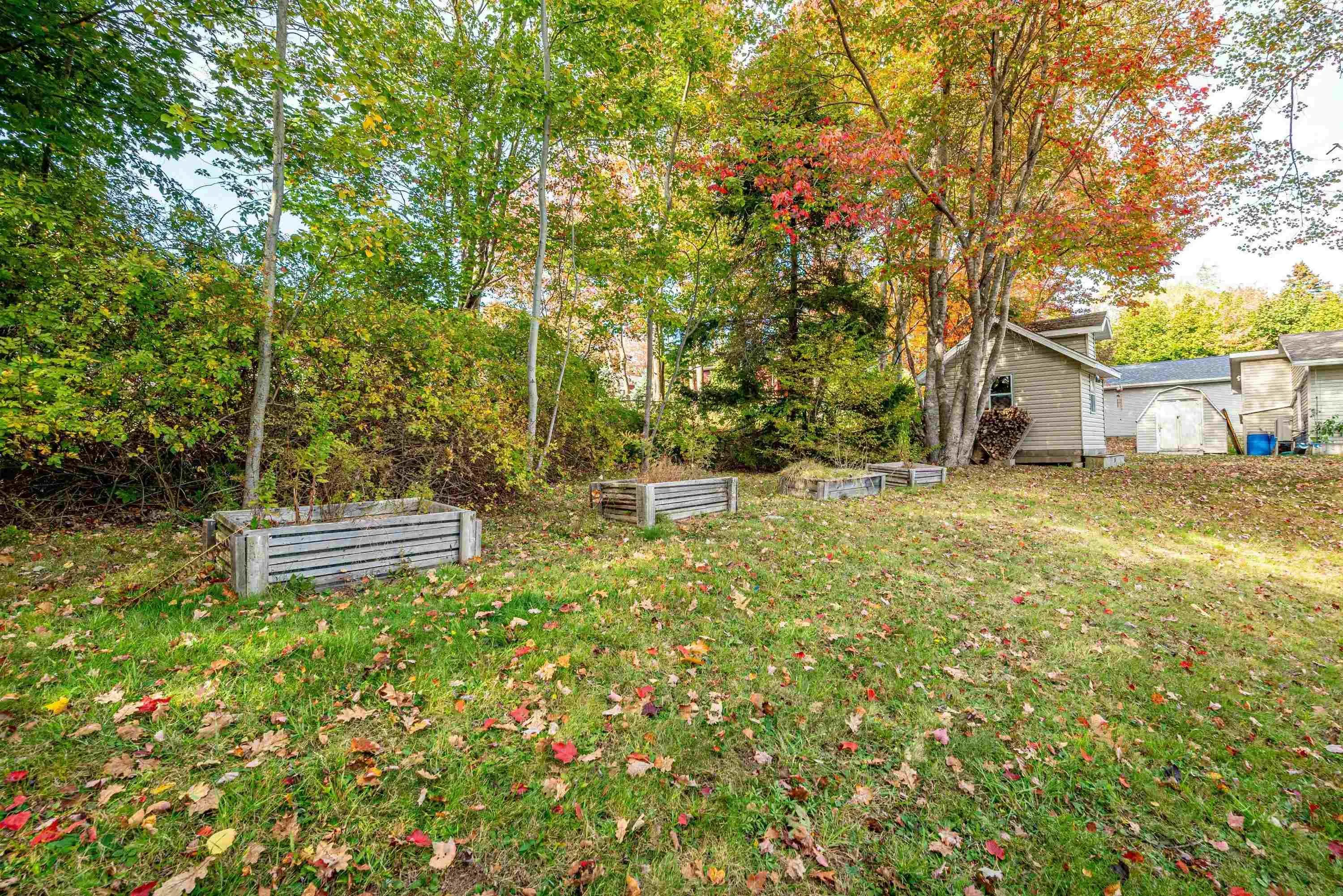 48 Irene Avenue, Lower Sackville, NS B4E 1H7, 5 Bedrooms Bedrooms, ,2 BathroomsBathrooms,Residential,For Sale,Irene,202525473