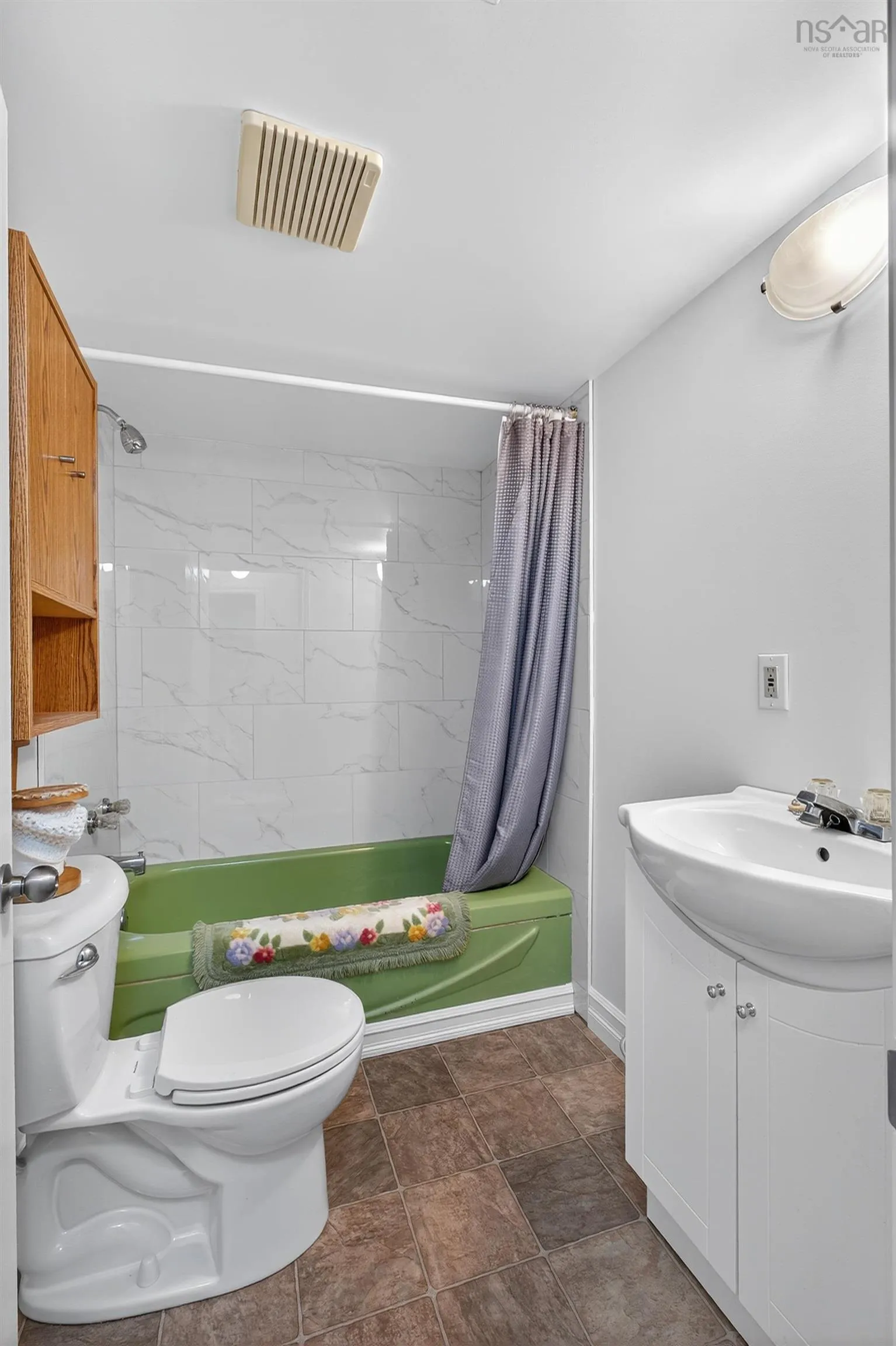 38 Glenda Crescent, Sydney, NS B1S 2M5, 4 Bedrooms Bedrooms, ,2 BathroomsBathrooms,Residential,For Sale,Glenda Crescent,202520432