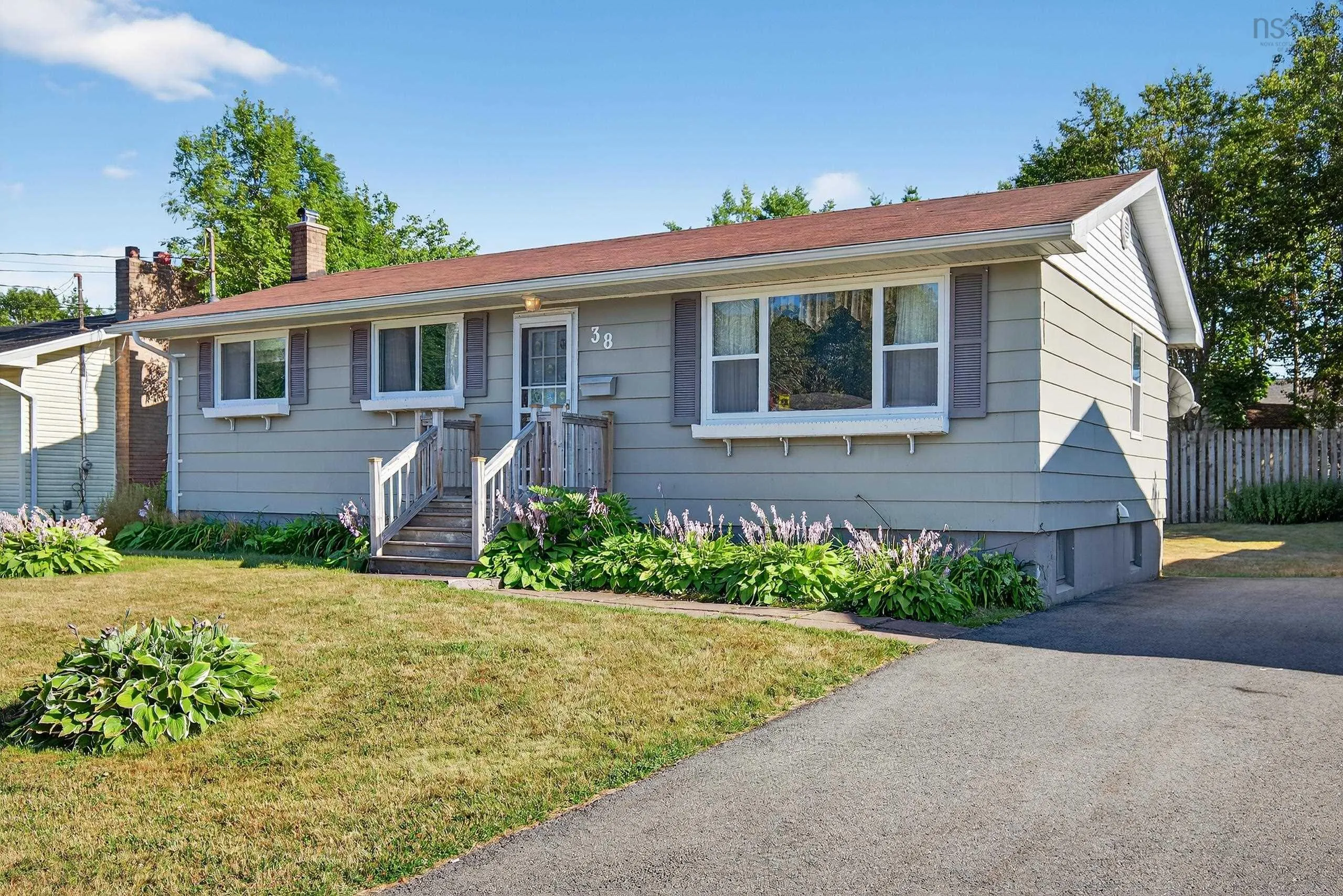 38 Glenda Crescent, Sydney, NS B1S 2M5, 4 Bedrooms Bedrooms, ,2 BathroomsBathrooms,Residential,For Sale,Glenda Crescent,202520432