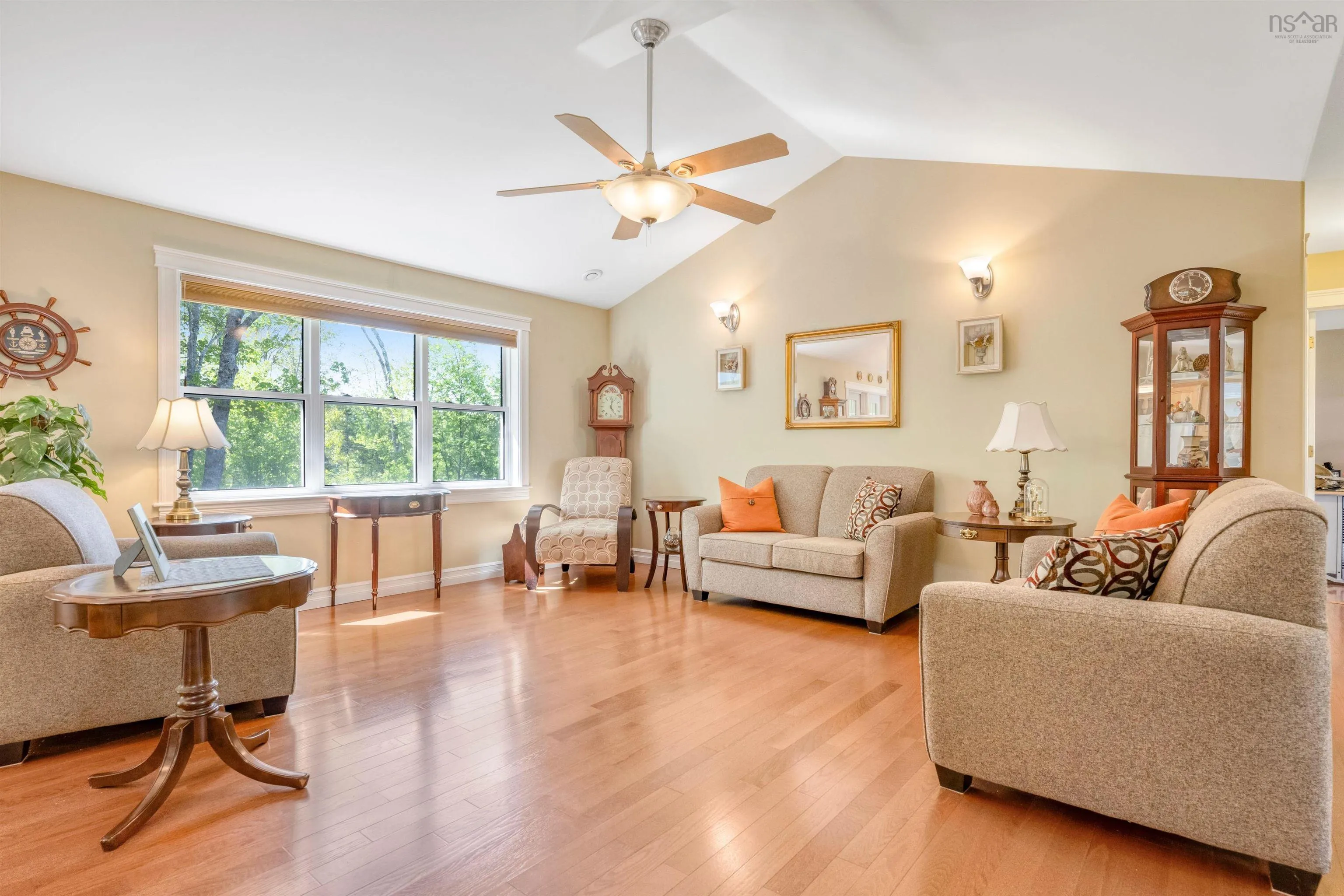 108 Pinecrest Boulevard, Bridgewater, NS B4V 3R4, 4 Bedrooms Bedrooms, ,3 BathroomsBathrooms,Residential,For Sale,Pinecrest,202522011