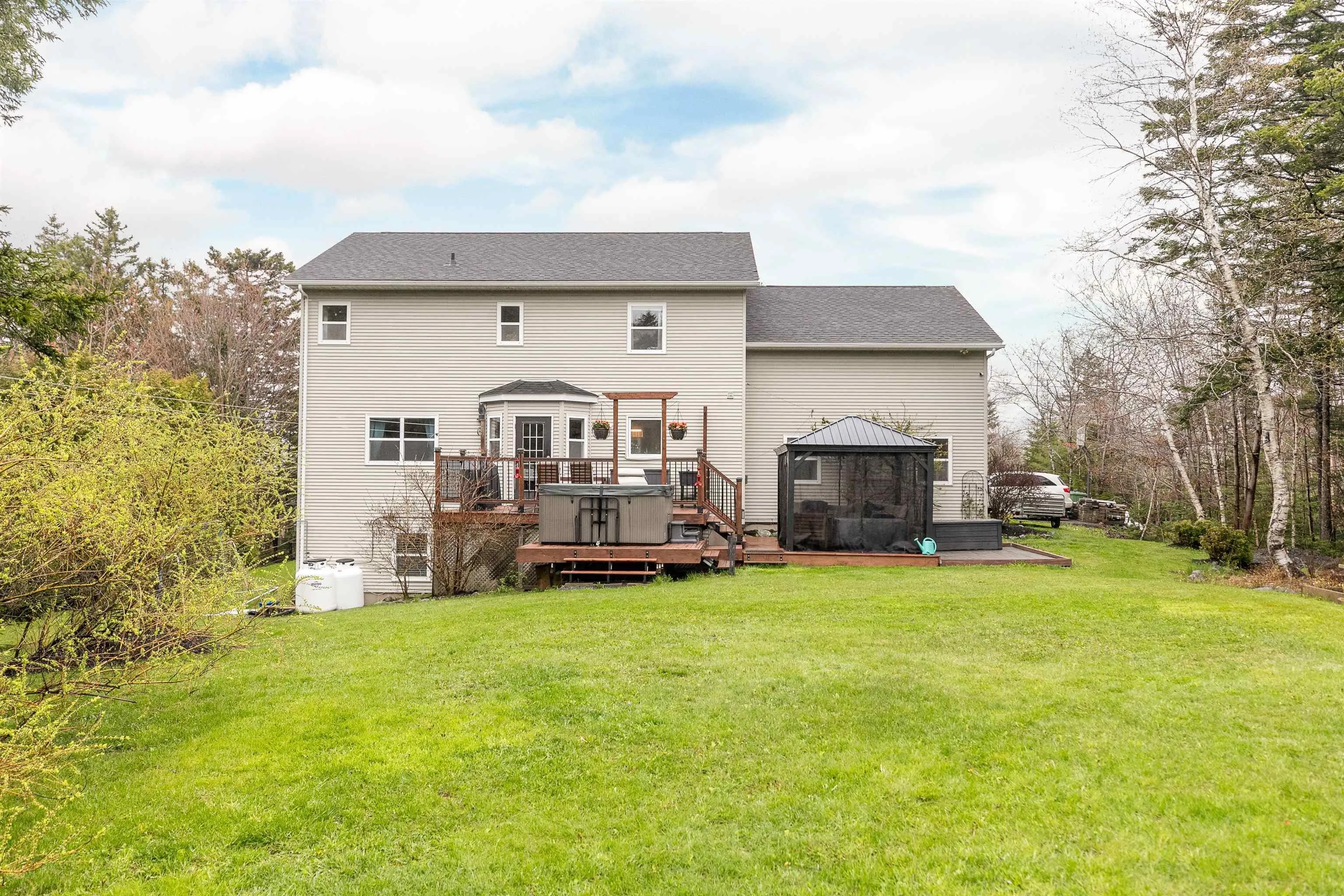 43 Diana Drive, Hammonds Plains, NS B4B 1M4, 5 Bedrooms Bedrooms, ,4 BathroomsBathrooms,Residential,For Sale,Diana,202520320