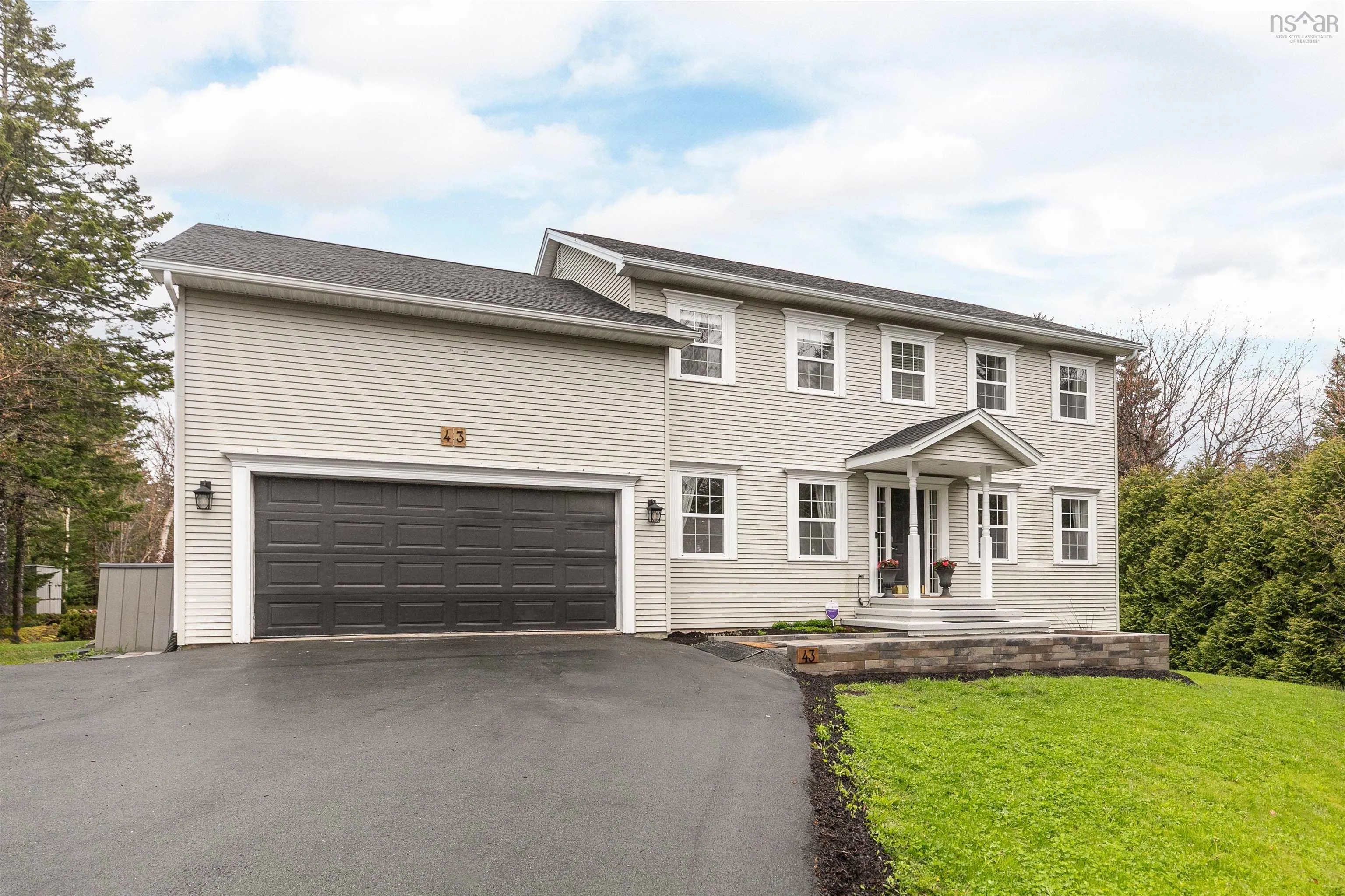 43 Diana Drive, Hammonds Plains, NS B4B 1M4, 5 Bedrooms Bedrooms, ,4 BathroomsBathrooms,Residential,For Sale,Diana,202520320