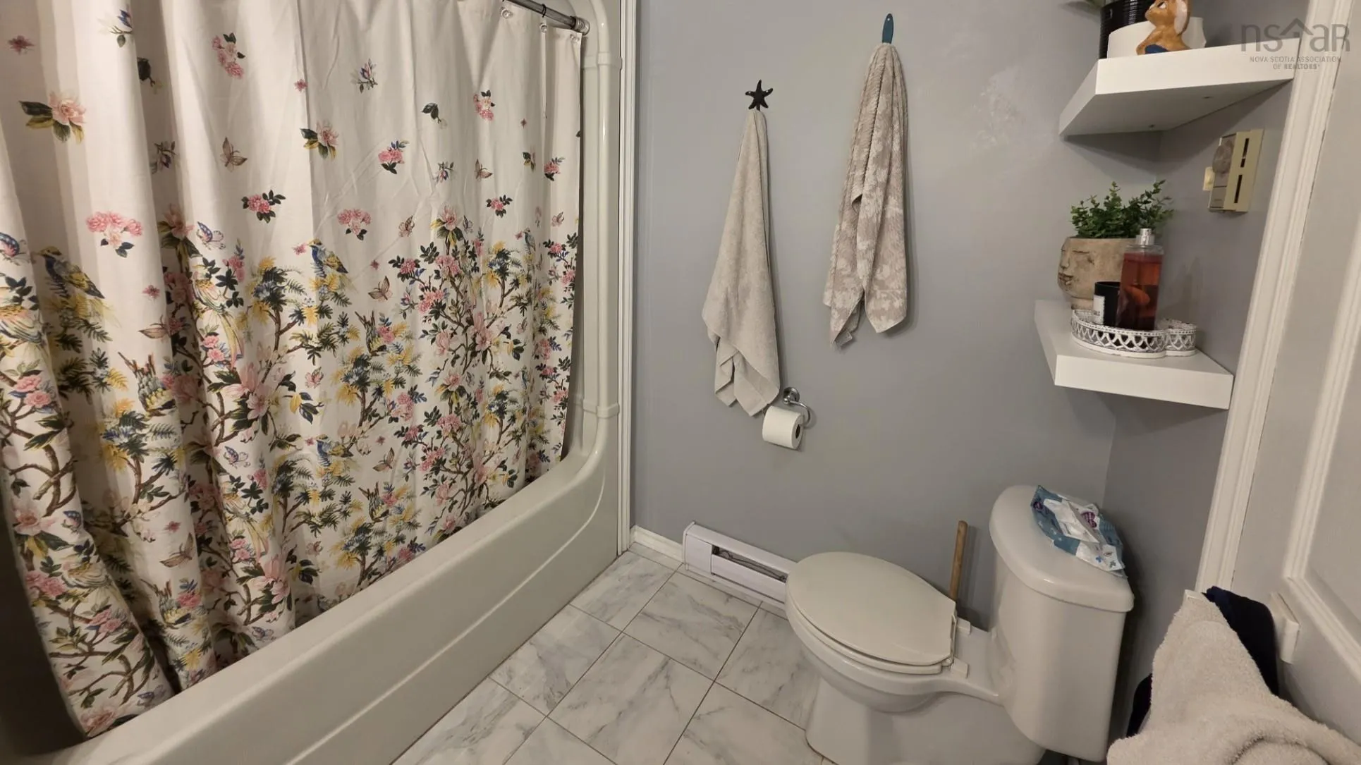 313 Almont Avenue, New Glasgow Ns B2h 3h2, 5 Bedrooms Bedrooms, ,2 BathroomsBathrooms,Residential,For Sale,Almont,202506314