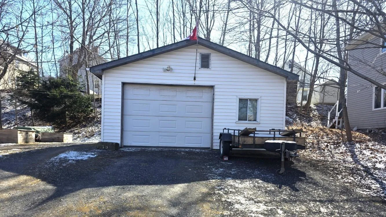 313 Almont Avenue, New Glasgow Ns B2h 3h2, 5 Bedrooms Bedrooms, ,2 BathroomsBathrooms,Residential,For Sale,Almont,202506314