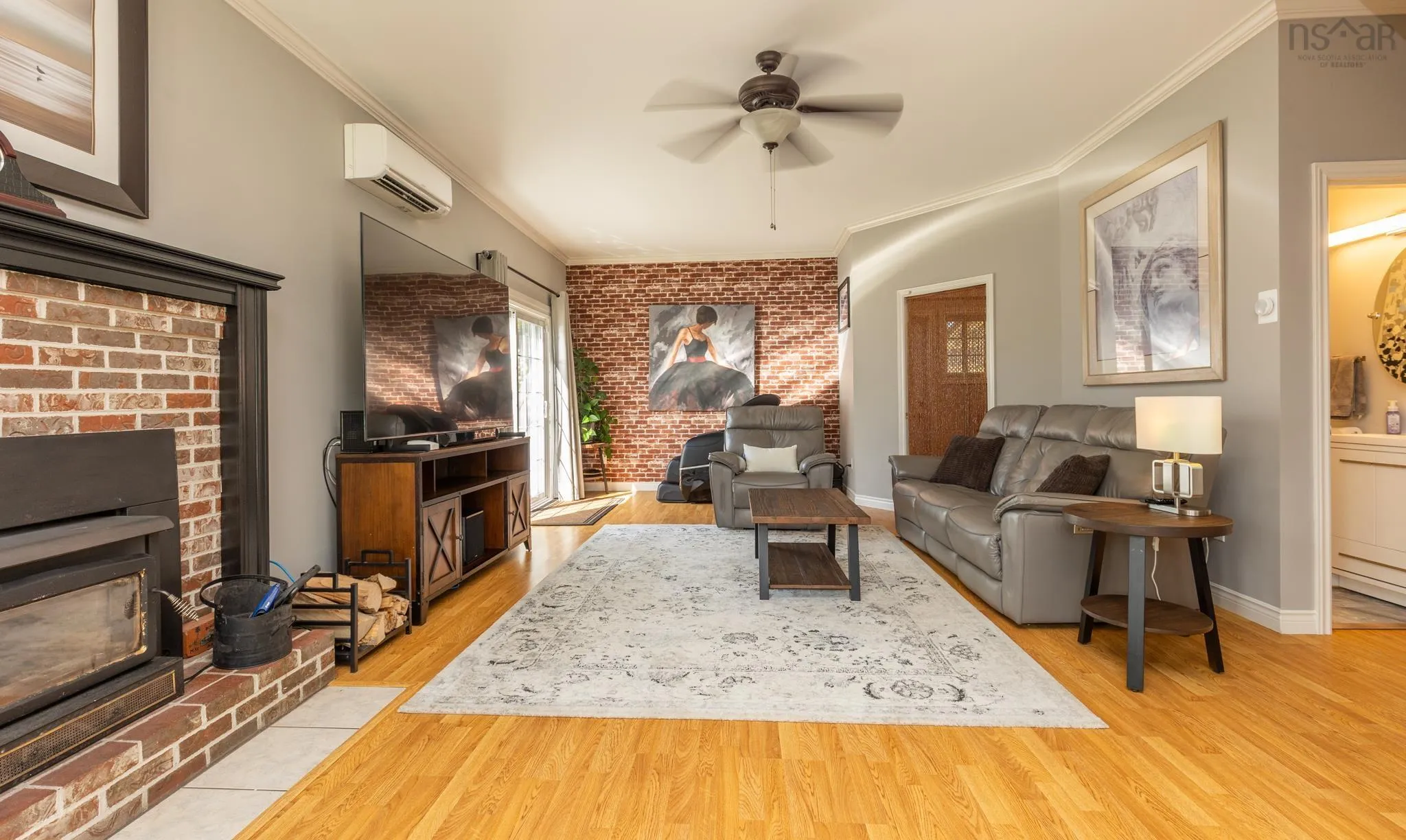 35 Sprucewood Drive, Yarmouth, NS B5A 4M9, 3 Bedrooms Bedrooms, ,4 BathroomsBathrooms,Residential,For Sale,Sprucewood,202521318