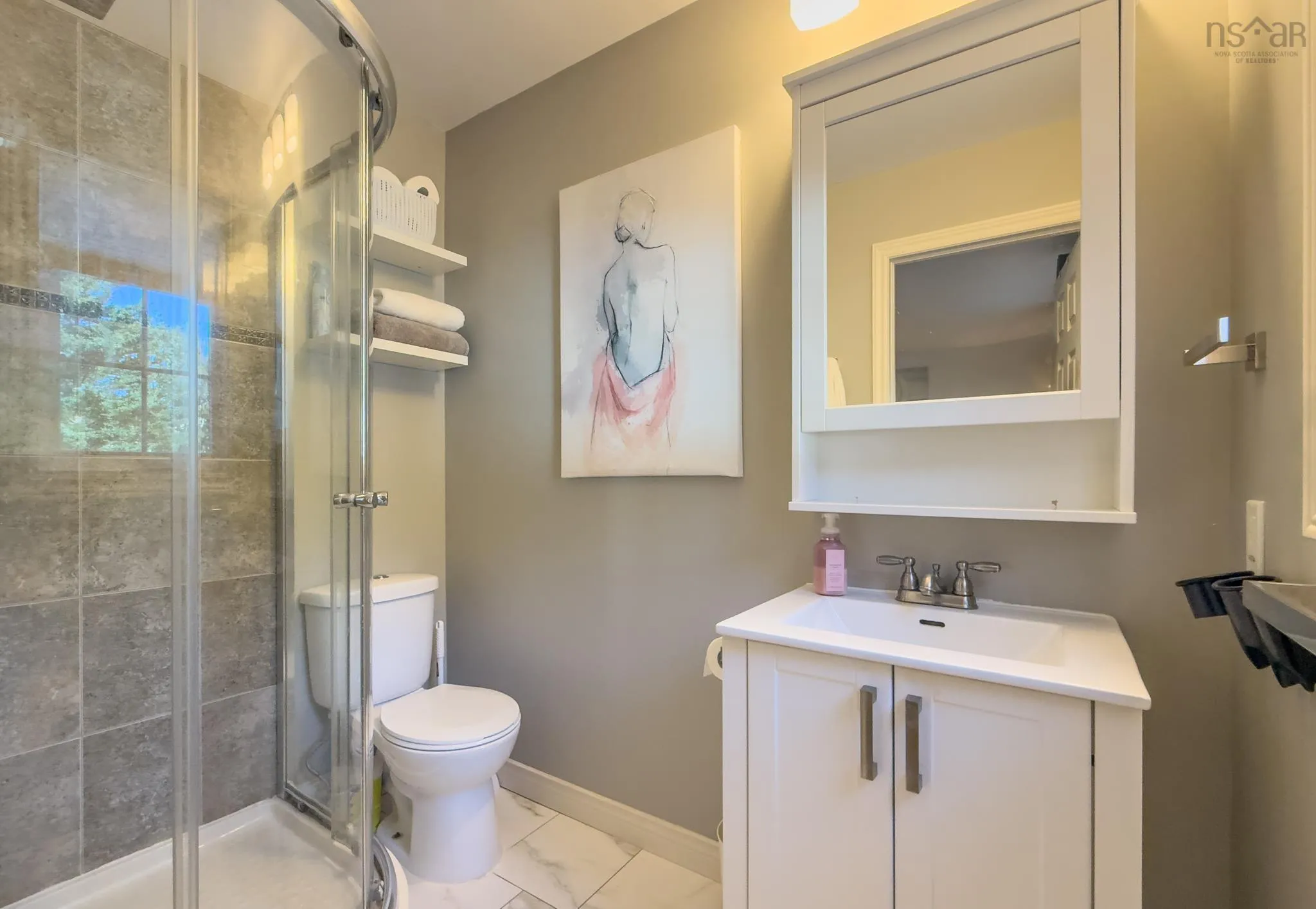 35 Sprucewood Drive, Yarmouth, NS B5A 4M9, 3 Bedrooms Bedrooms, ,4 BathroomsBathrooms,Residential,For Sale,Sprucewood,202521318