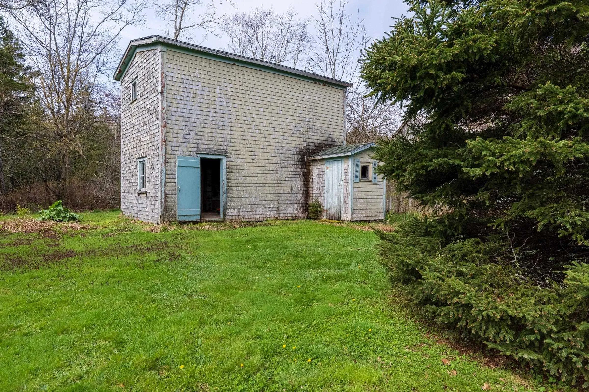 39 Petite Riviere Road, Petite Rivière Ns B4v 5z2, 3 Bedrooms Bedrooms, ,1 BathroomBathrooms,Residential,For Sale,Petite Riviere,202510551