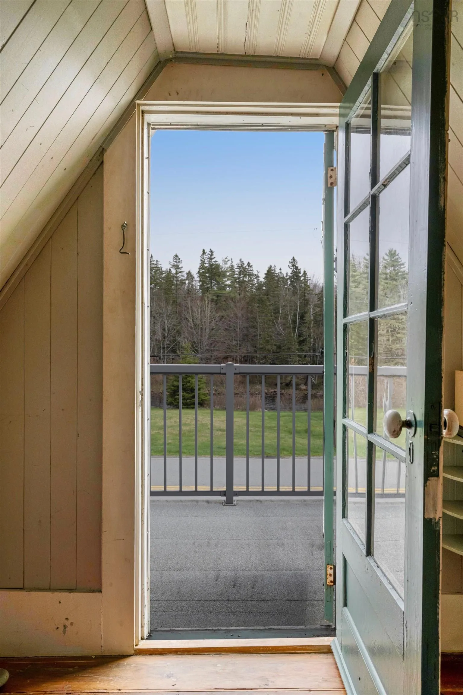 39 Petite Riviere Road, Petite Rivière Ns B4v 5z2, 3 Bedrooms Bedrooms, ,1 BathroomBathrooms,Residential,For Sale,Petite Riviere,202510551