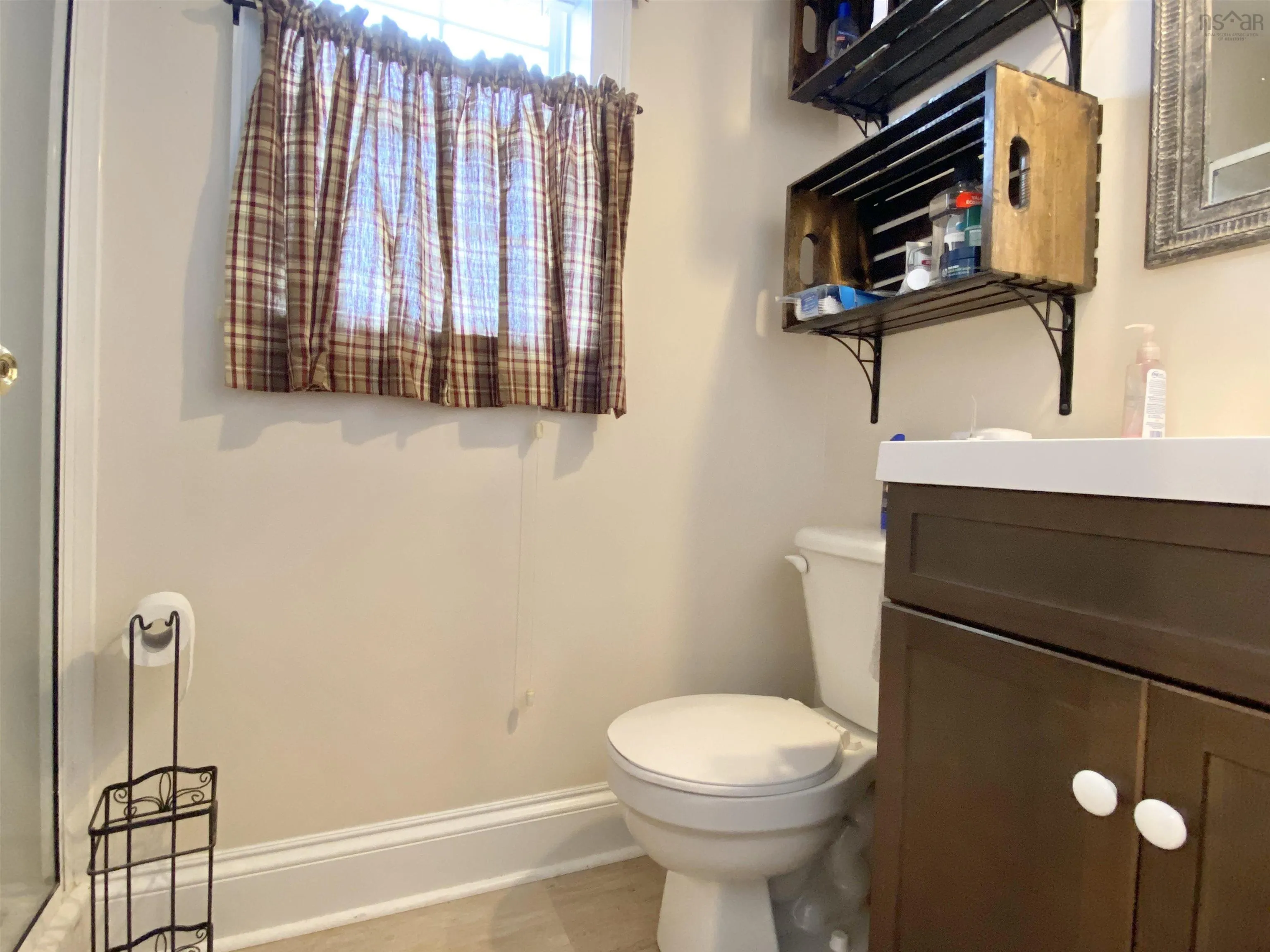 697 Belmont Road, Belmont, NS B0N 2A0, 4 Bedrooms Bedrooms, ,3 BathroomsBathrooms,Residential,For Sale,Belmont,202522749