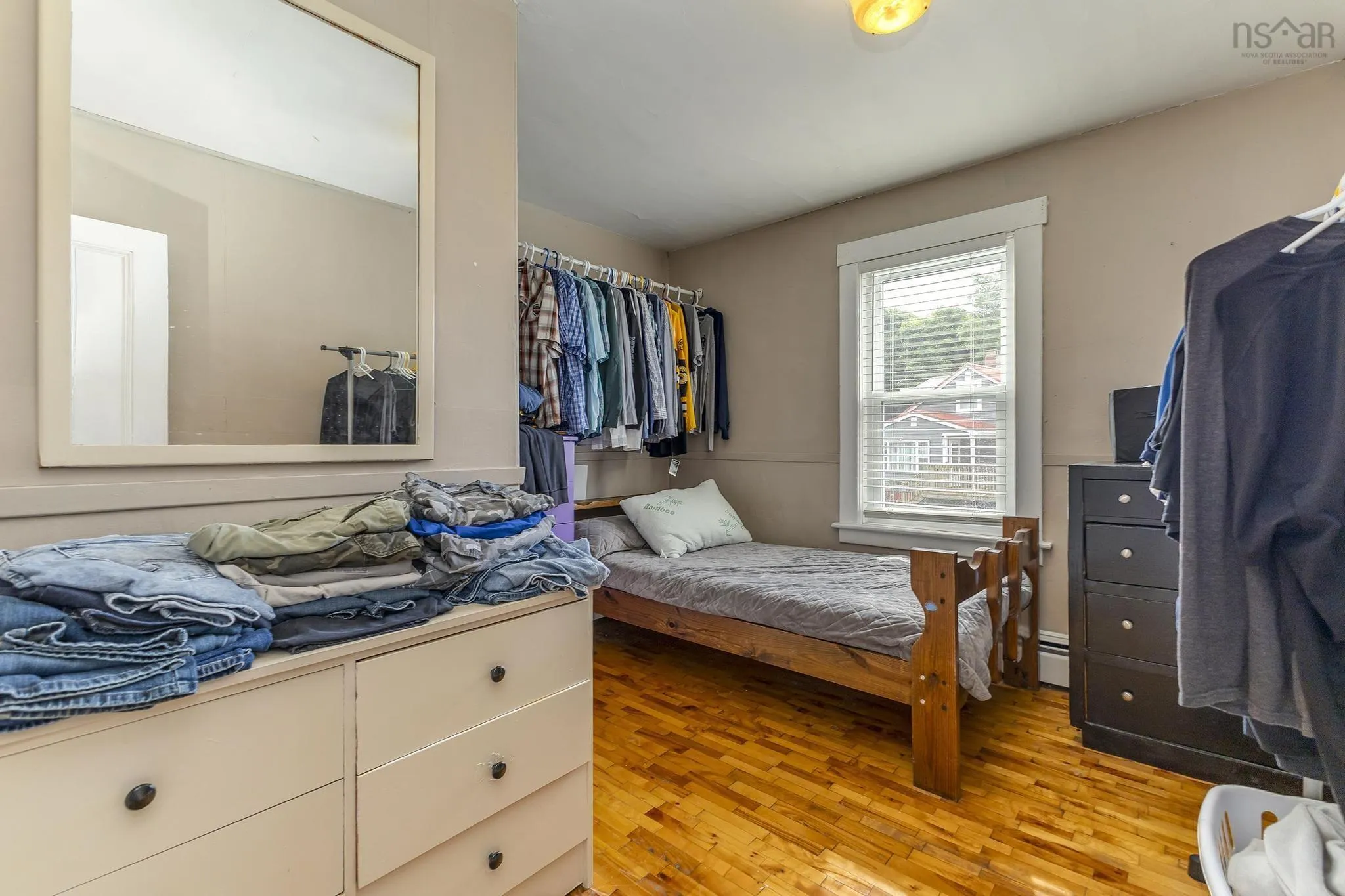 326 Shelburne Street, New Glasgow, NS B2H 3K4, 4 Bedrooms Bedrooms, ,2 BathroomsBathrooms,Residential,For Sale,Shelburne,202517488
