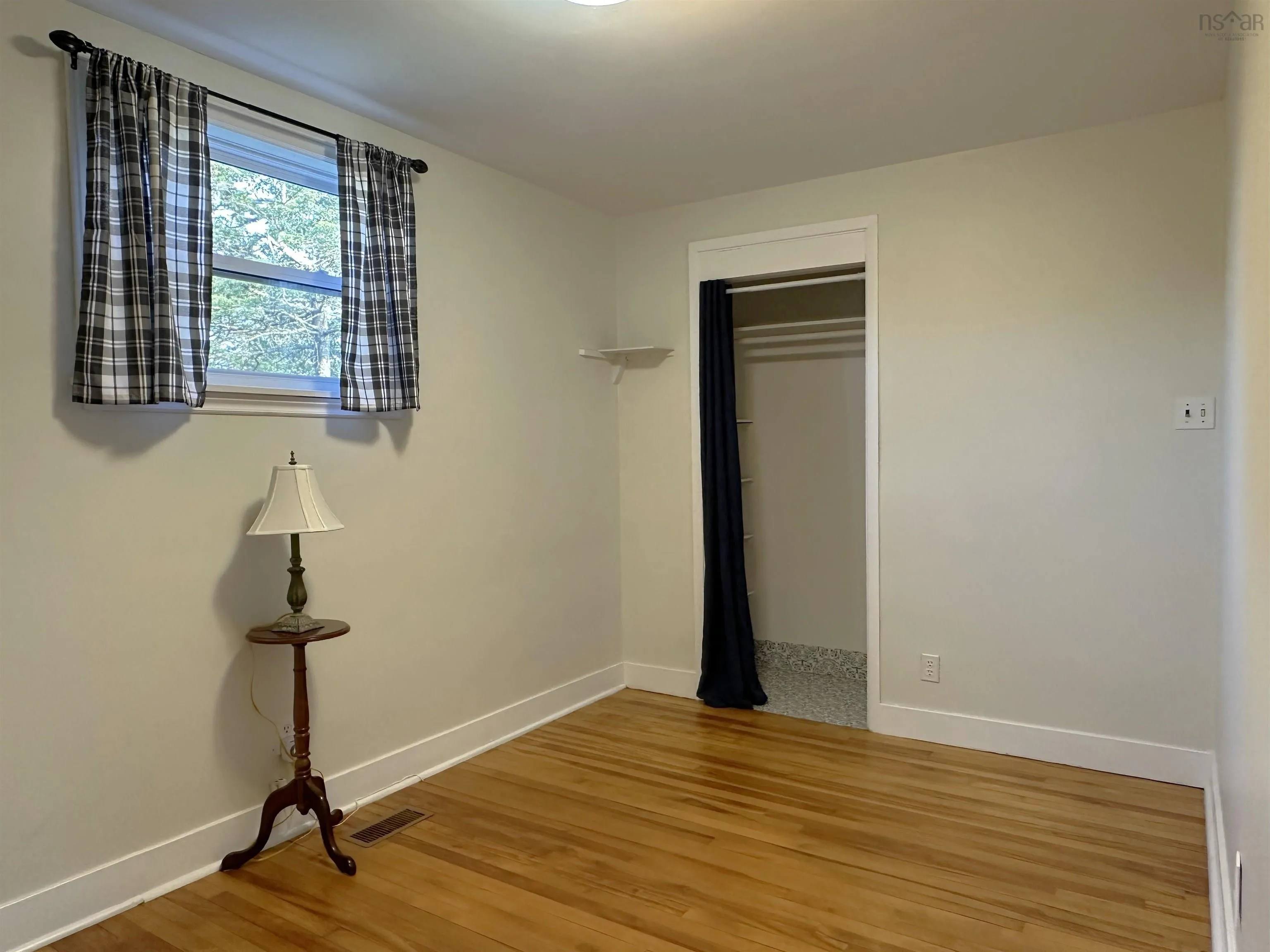44 Bissett Lake Road, Cole Harbour, NS B2V 2T3, 3 Bedrooms Bedrooms, ,1 BathroomBathrooms,Residential,For Sale,Bissett Lake,202518175