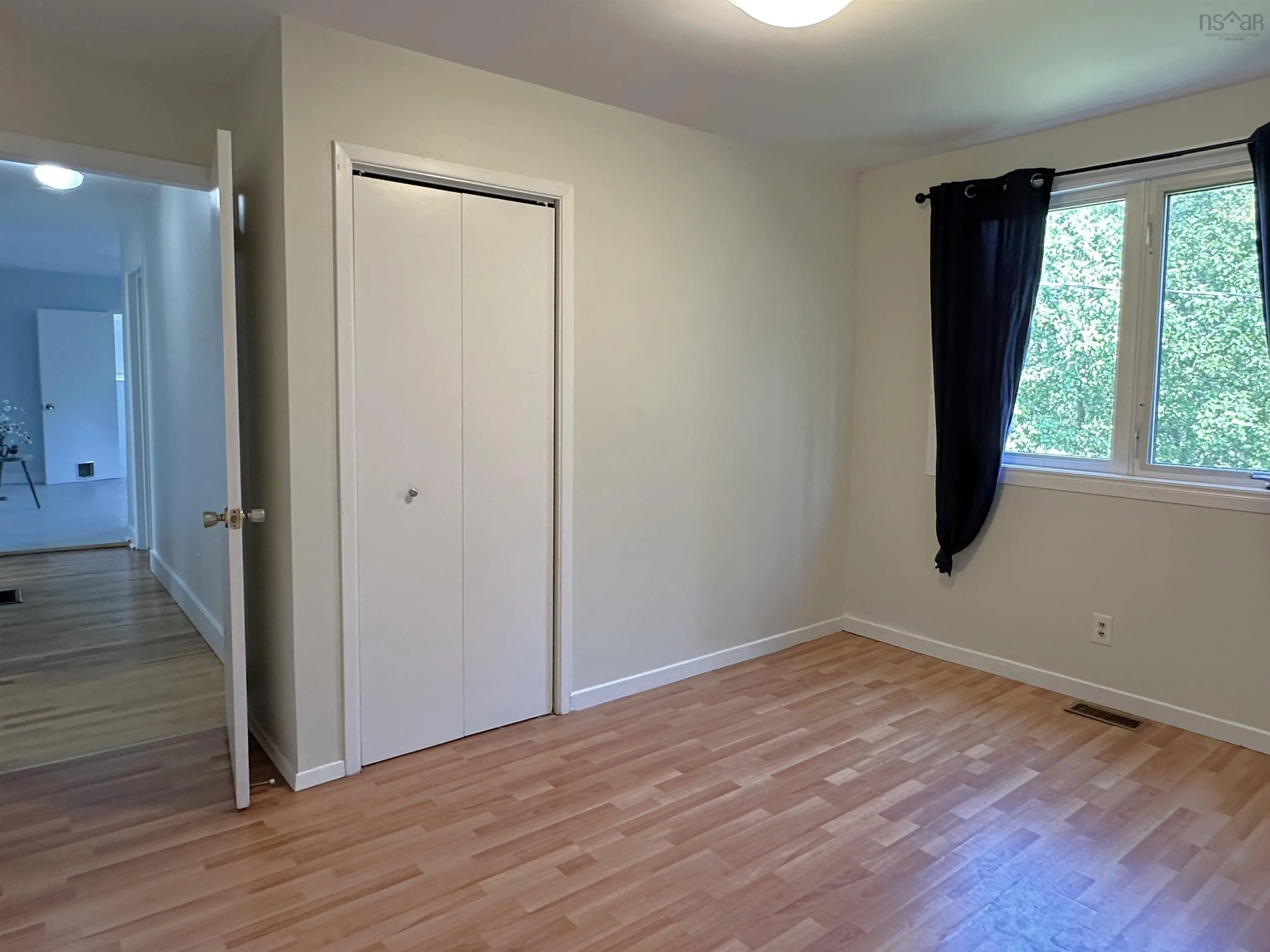 44 Bissett Lake Road, Cole Harbour, NS B2V 2T3, 3 Bedrooms Bedrooms, ,1 BathroomBathrooms,Residential,For Sale,Bissett Lake,202518175