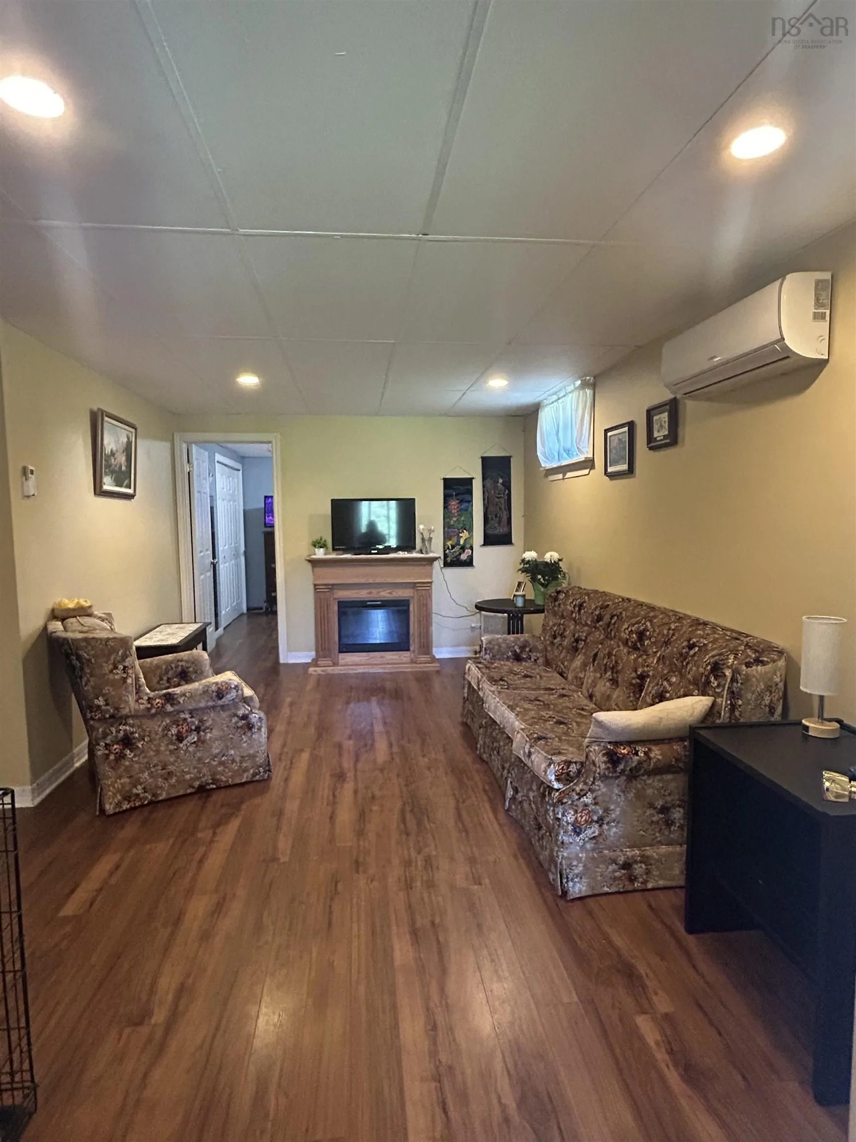 183 Harold Street, Sydney, NS B1P 3M6, 2 Bedrooms Bedrooms, ,1 BathroomBathrooms,Residential,For Sale,Harold,202517618