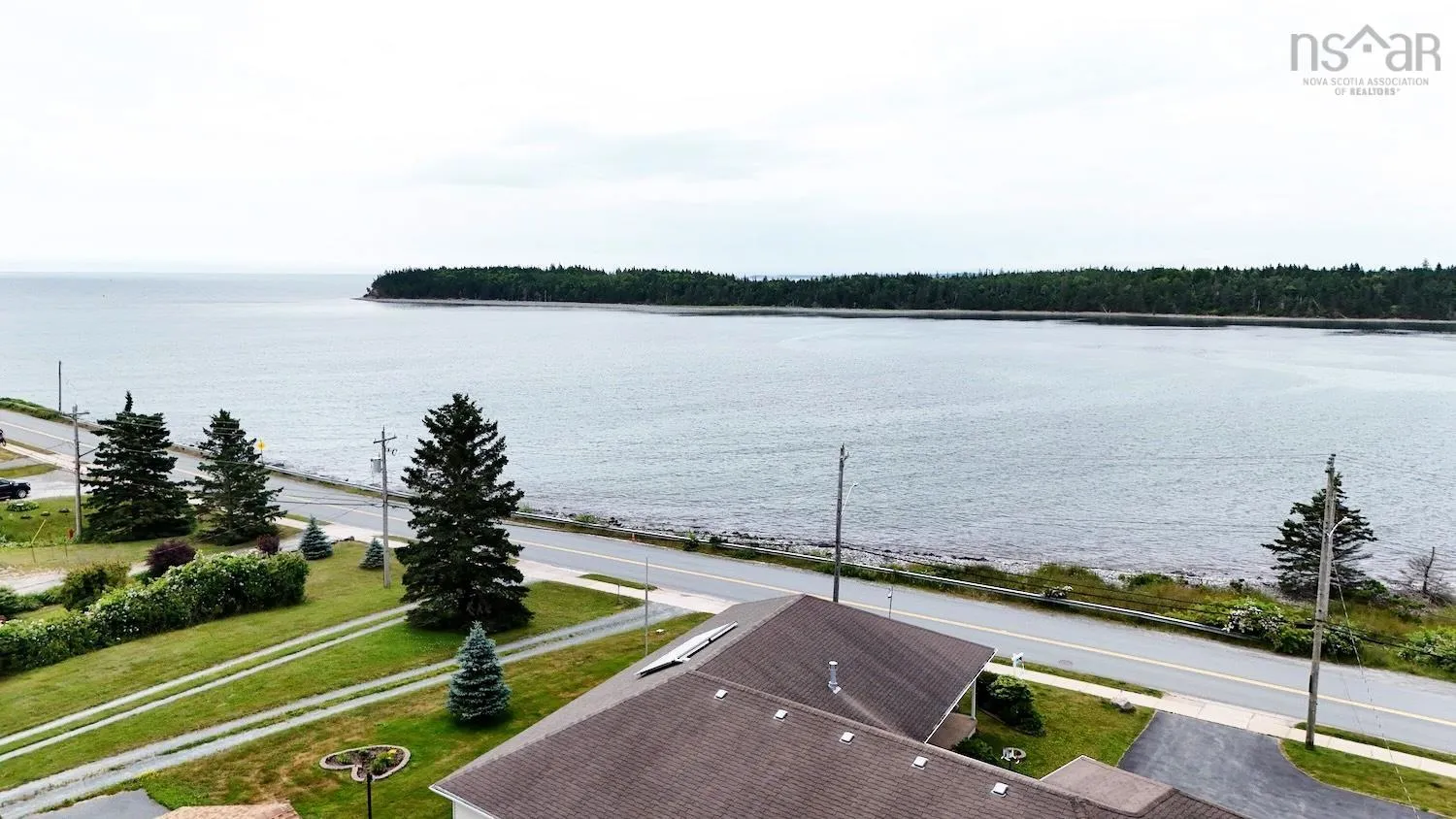 1638 Shore Road, Eastern Passage, NS B3G 1G3, 3 Bedrooms Bedrooms, ,3 BathroomsBathrooms,Residential,For Sale,Shore,202517740