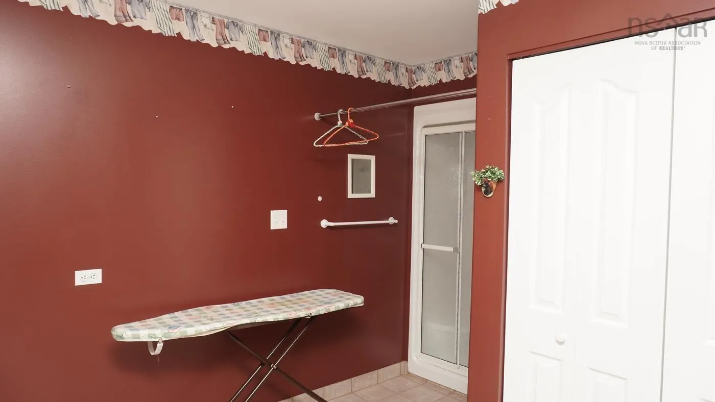 1638 Shore Road, Eastern Passage, NS B3G 1G3, 3 Bedrooms Bedrooms, ,3 BathroomsBathrooms,Residential,For Sale,Shore,202517740
