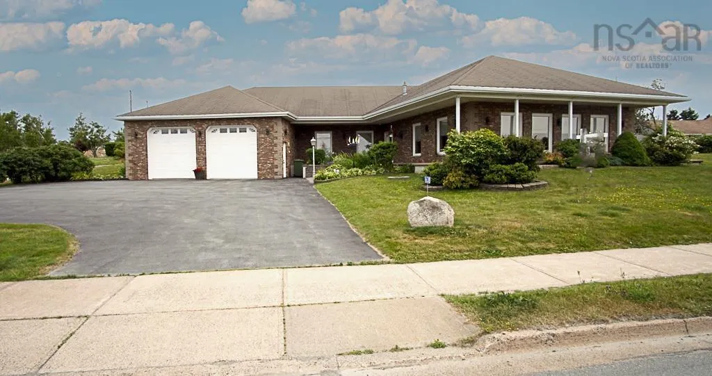 1638 Shore Road, Eastern Passage, NS B3G 1G3, 3 Bedrooms Bedrooms, ,3 BathroomsBathrooms,Residential,For Sale,Shore,202517740