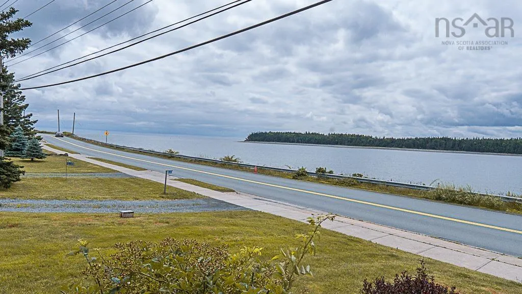 1638 Shore Road, Eastern Passage, NS B3G 1G3, 3 Bedrooms Bedrooms, ,3 BathroomsBathrooms,Residential,For Sale,Shore,202517740