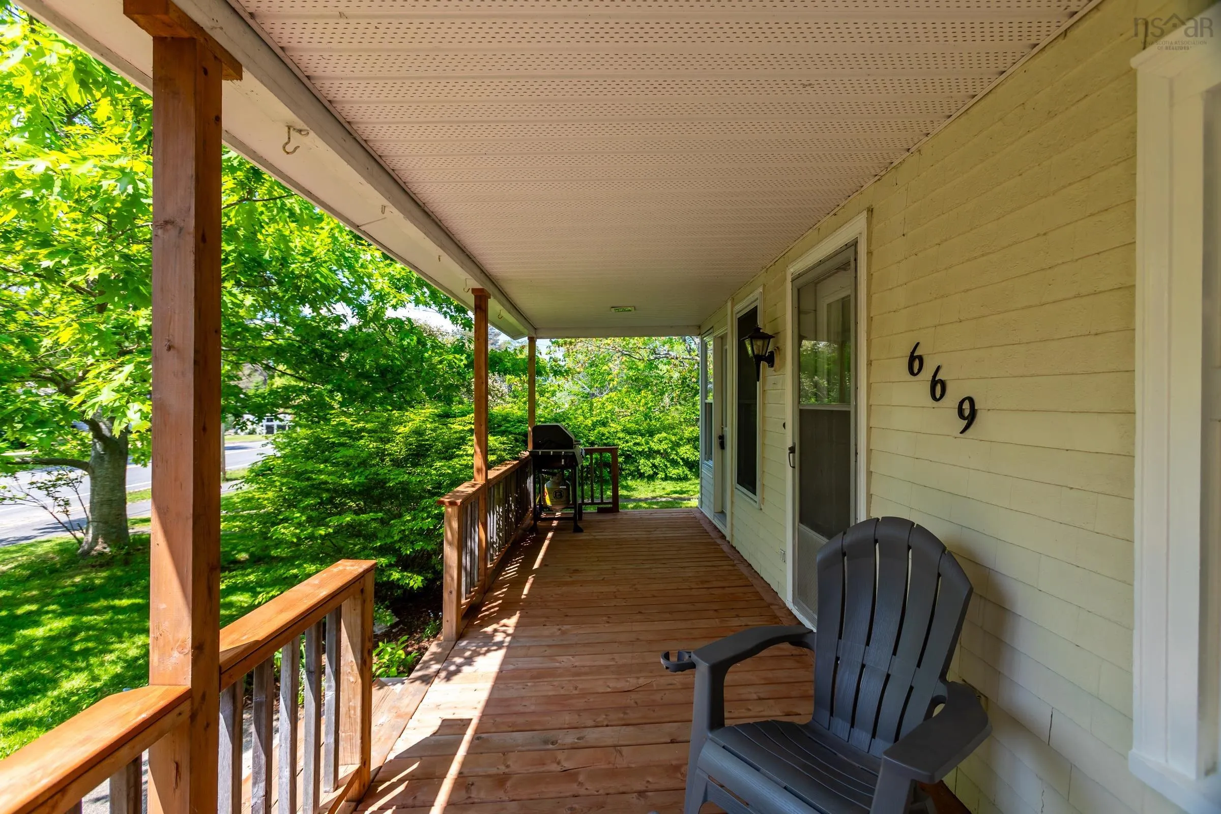 669 Main Street, Lawrencetown, NS B0S 1M0, 4 Bedrooms Bedrooms, ,2 BathroomsBathrooms,Residential,For Sale,Main,202513364